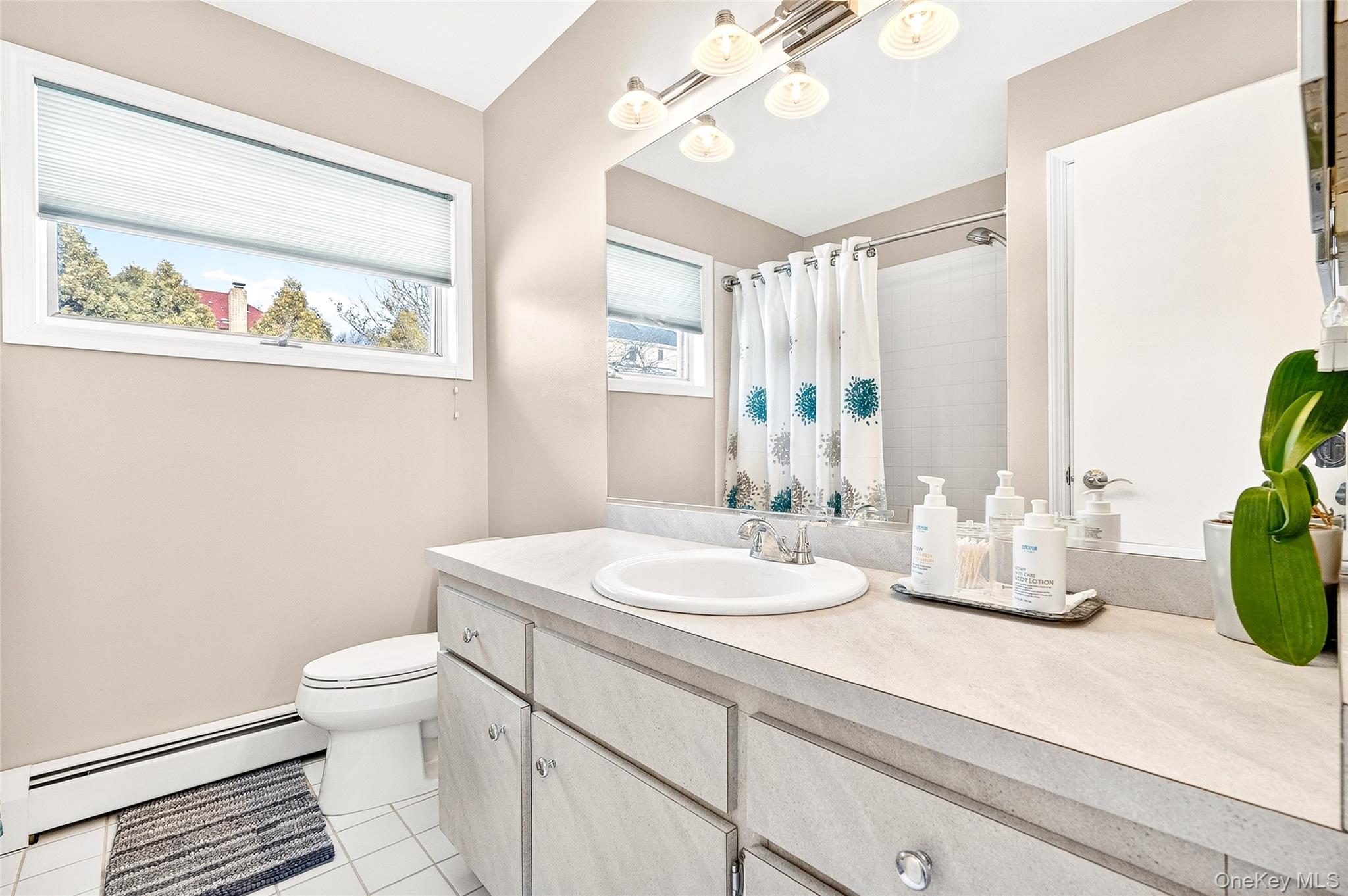 8 Lynch Court, Garnerville, NY 10923