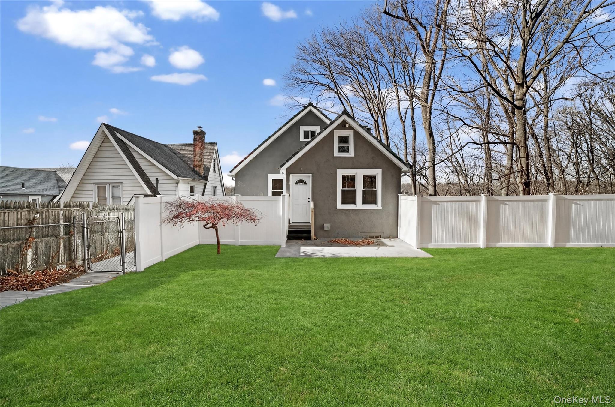 94 Jervis Road, Yonkers, NY 10705