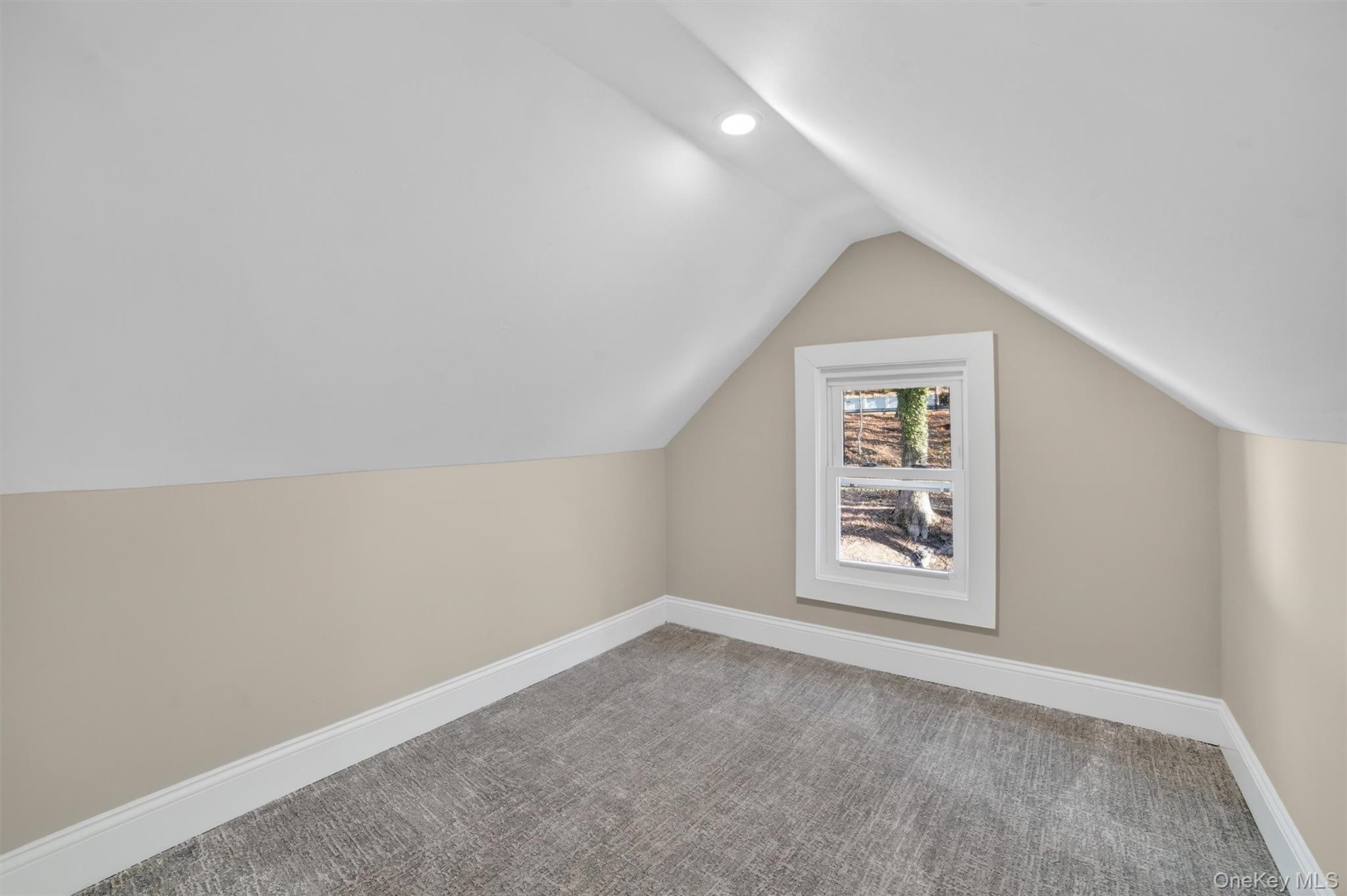 94 Jervis Road, Yonkers, NY 10705