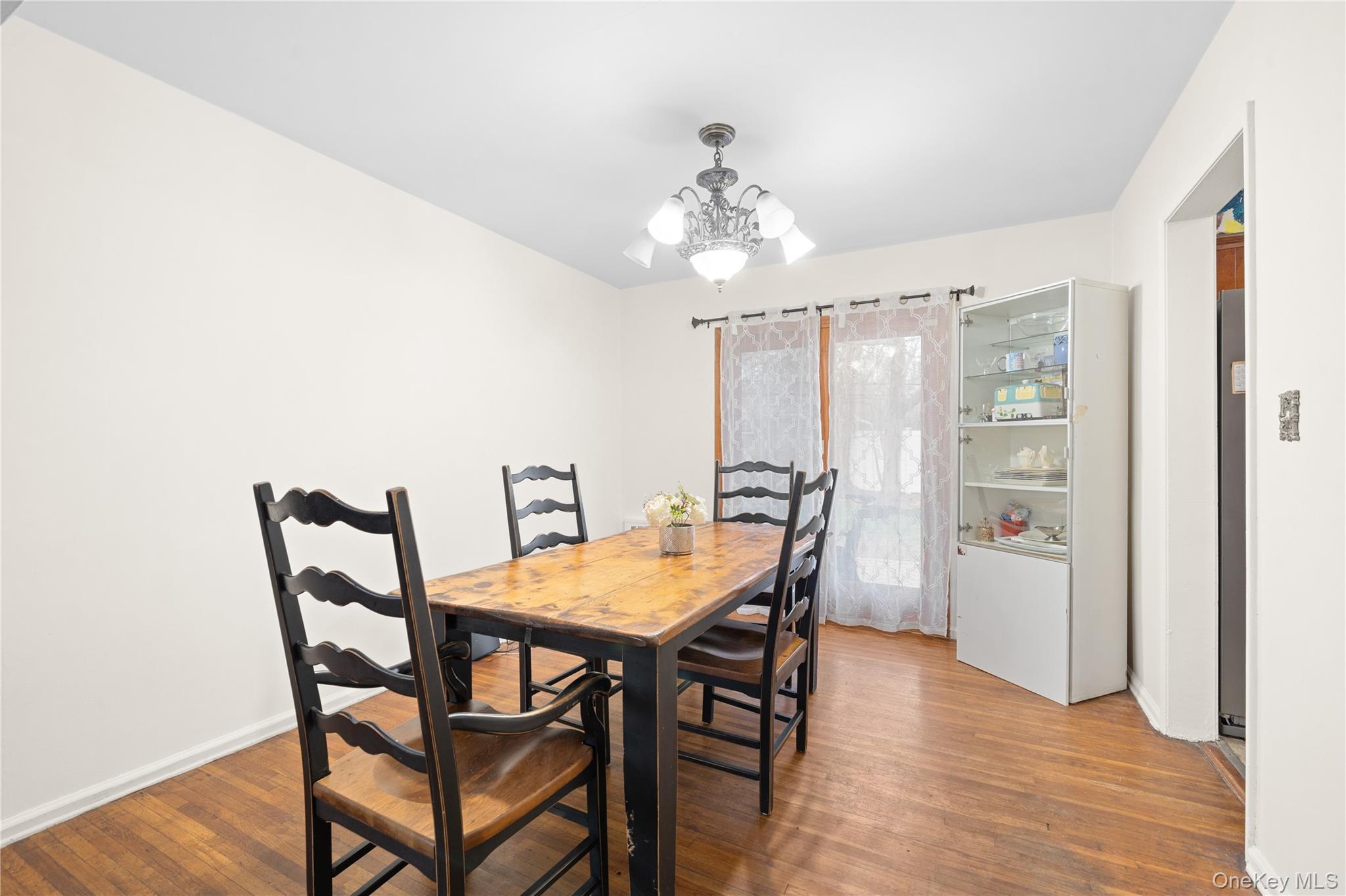 831 Dean Drive, Baldwin, NY 11510