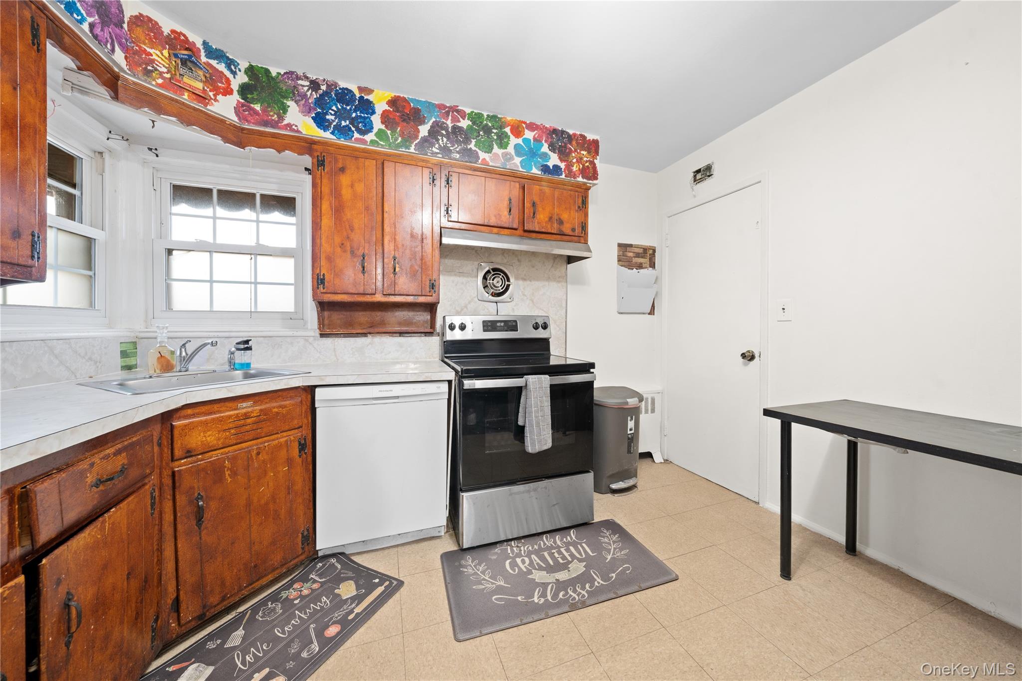 831 Dean Drive, Baldwin, NY 11510