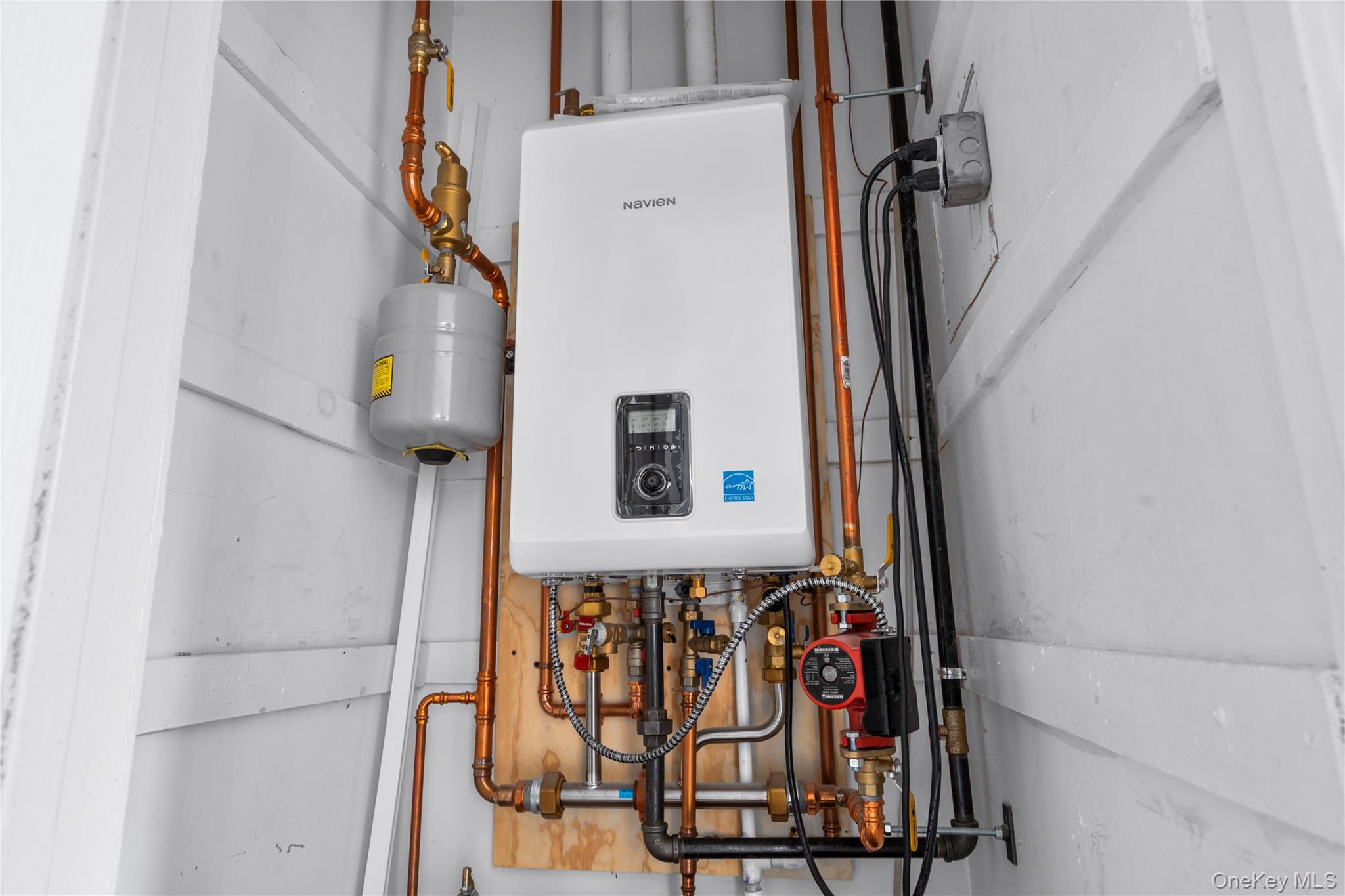 28-32 Van Cortlandt Park Avenue, Yonkers, NY 10705