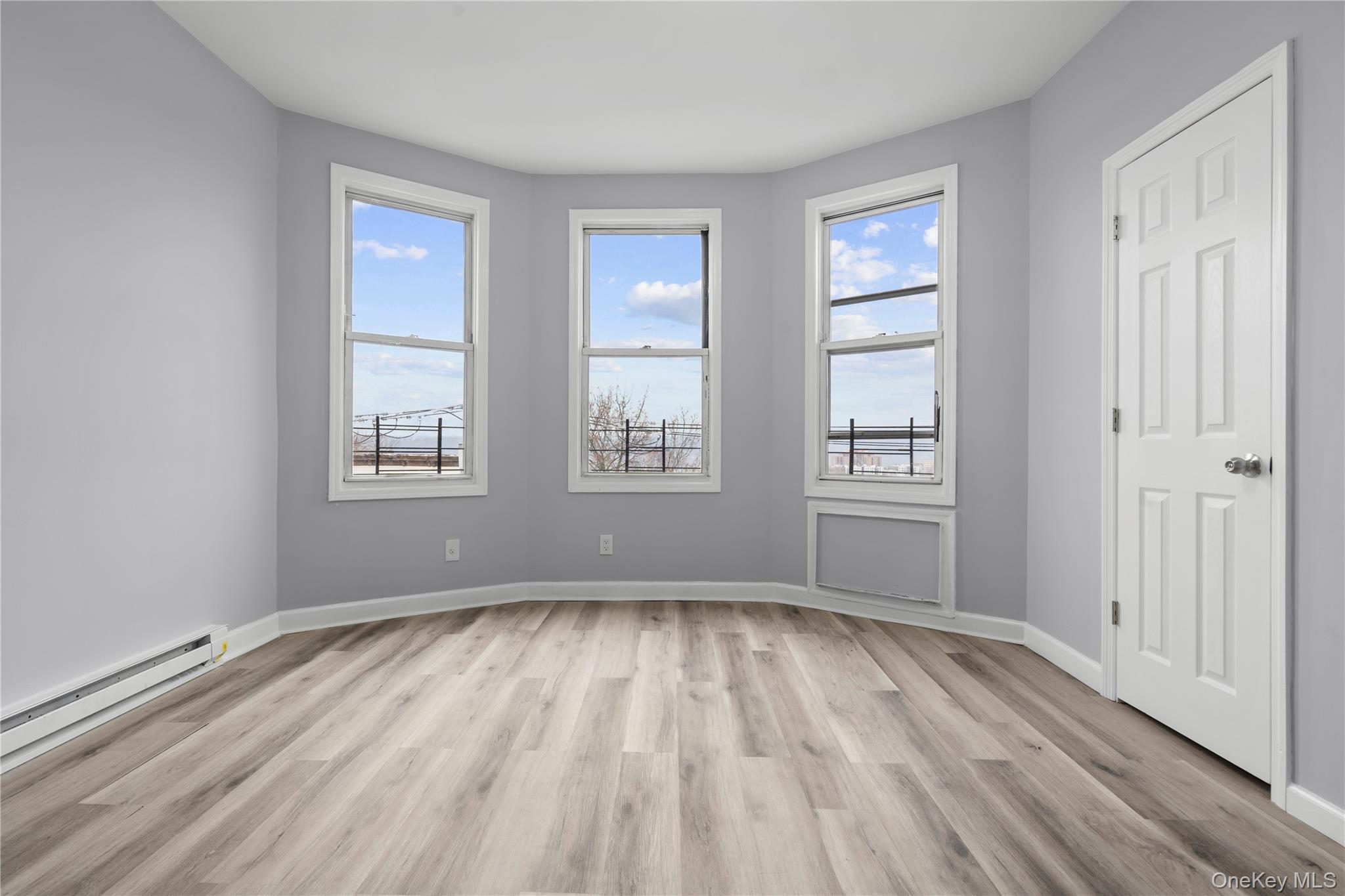 28-32 Van Cortlandt Park Avenue, Yonkers, NY 10705