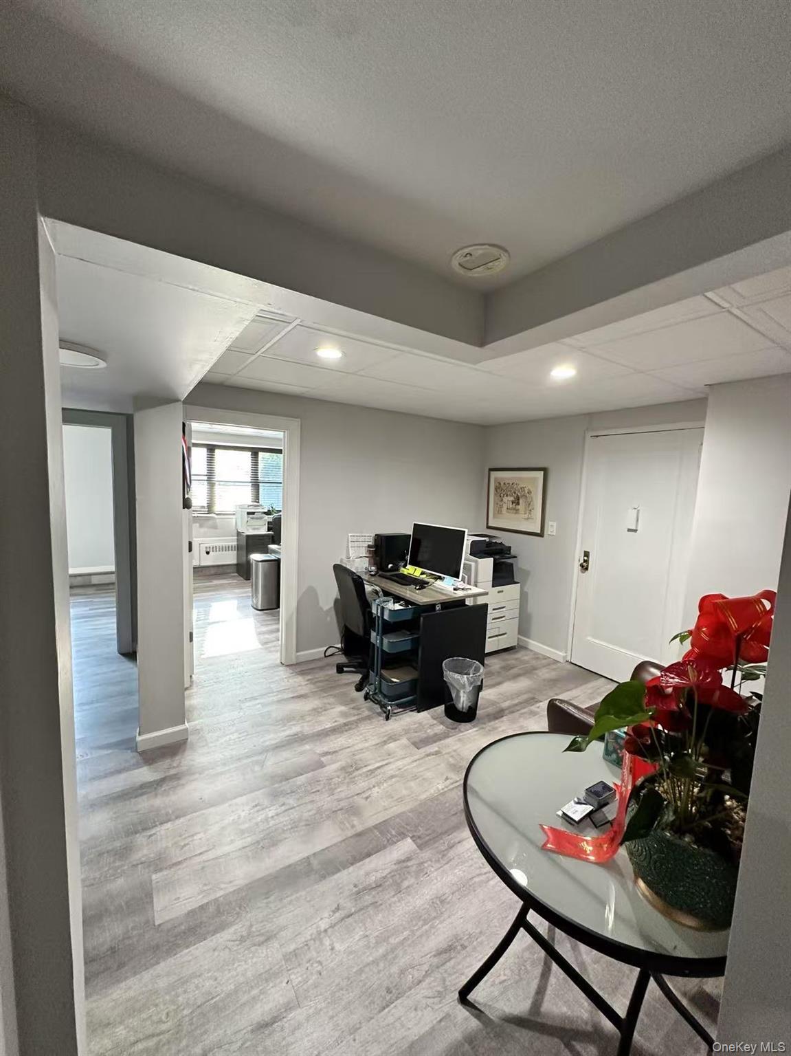 15 Canterbury Road # A3, Great Neck, NY 11021