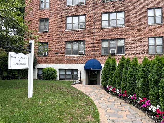 15 Canterbury Road # A3, Great Neck, NY 11021