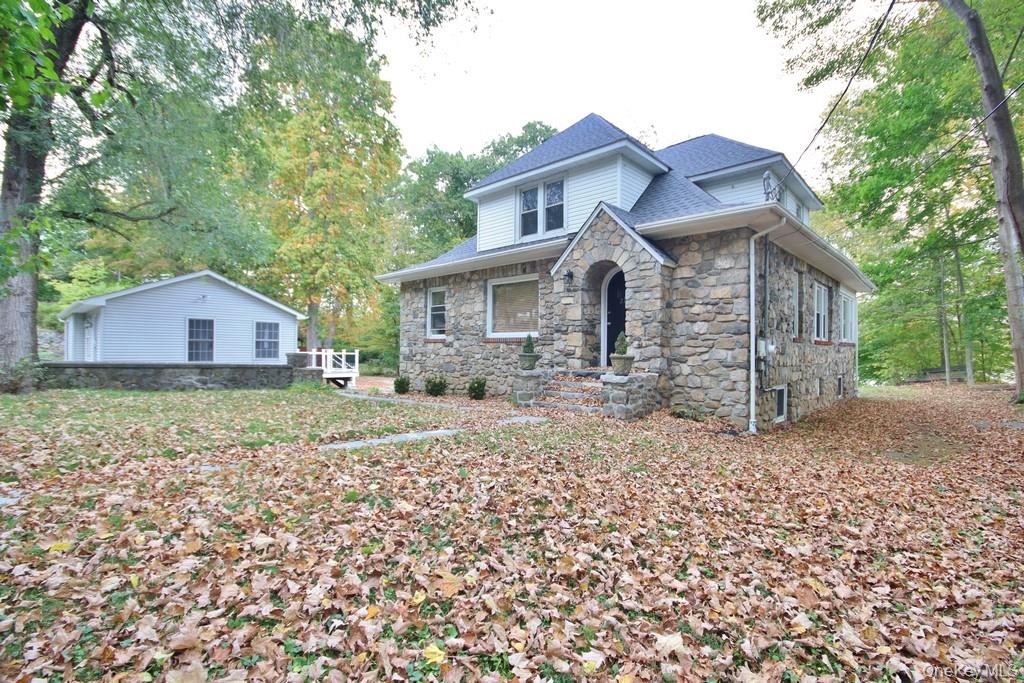 233 Haviland Drive, Patterson, NY 12563