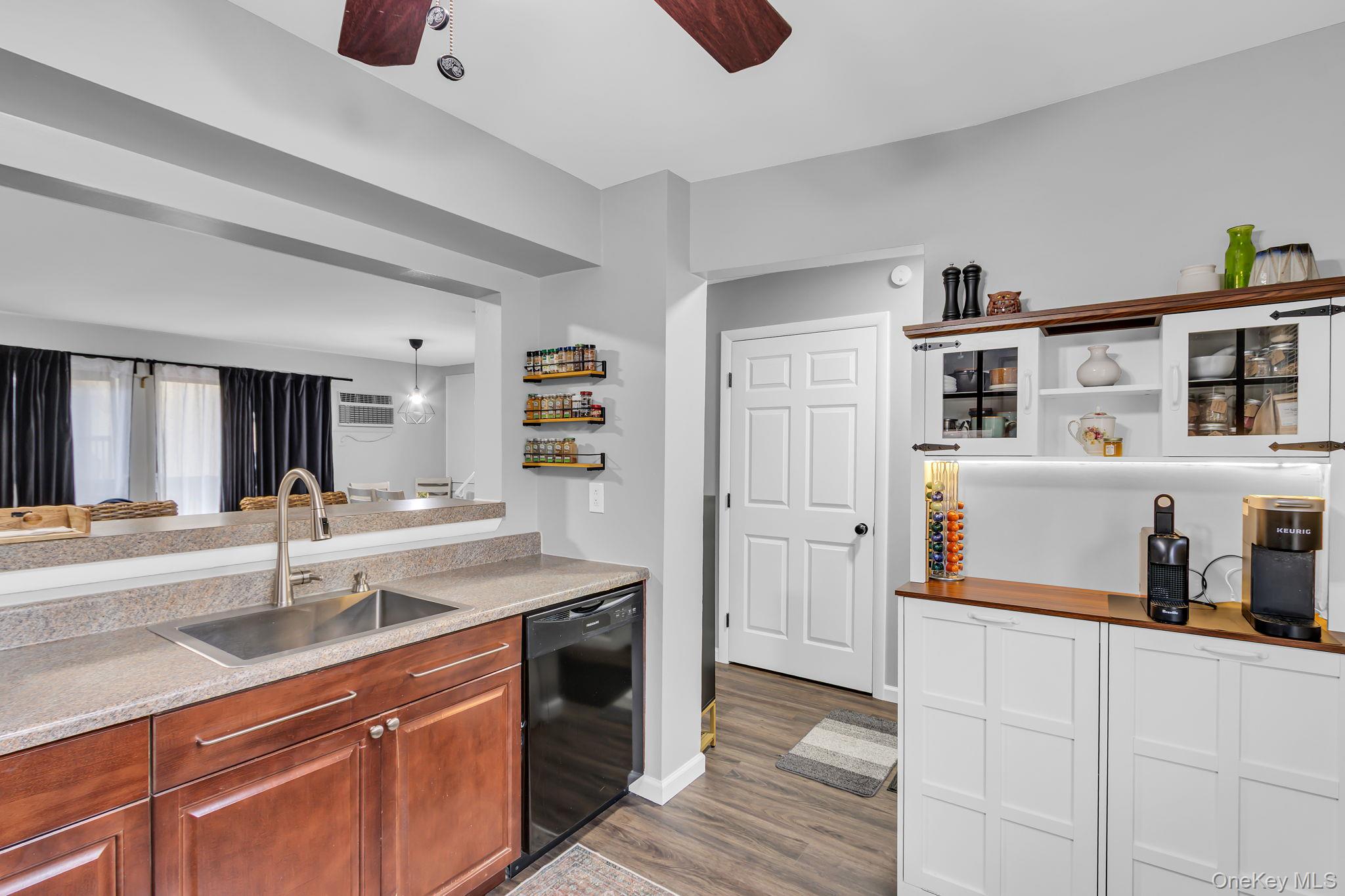 3408 Chelsea Cove S, Hopewell Junction, NY 12533