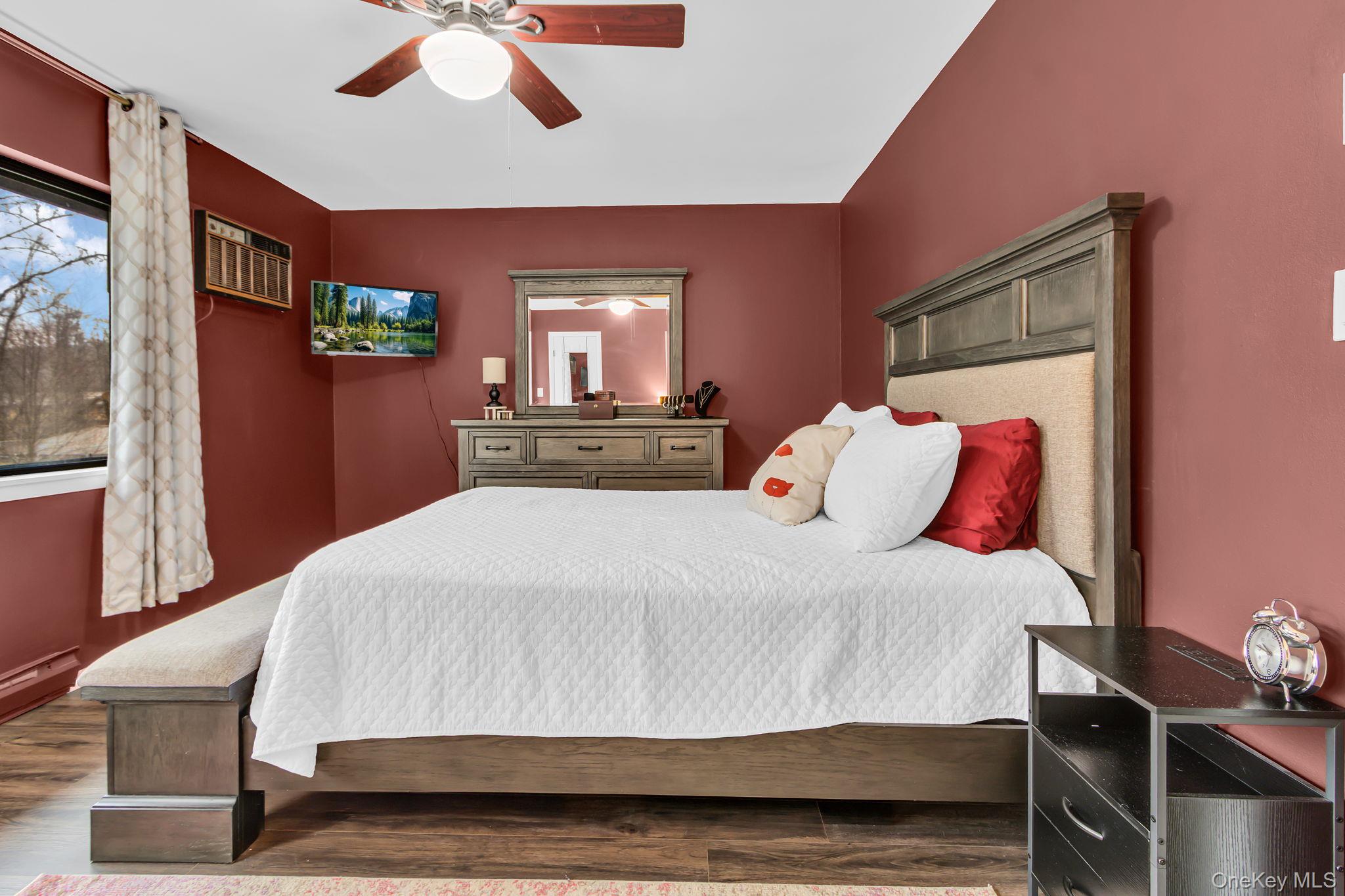 3408 Chelsea Cove S, Hopewell Junction, NY 12533