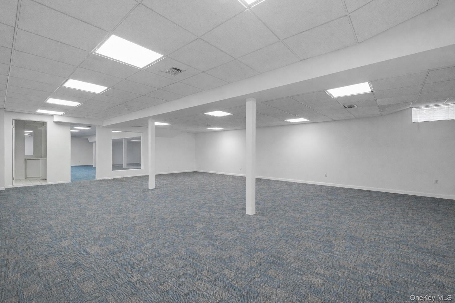 90 Rodeo Drive, Oyster Bay Cove, NY 11791