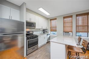 25 W Broadway # 204, Long Beach, NY 11561