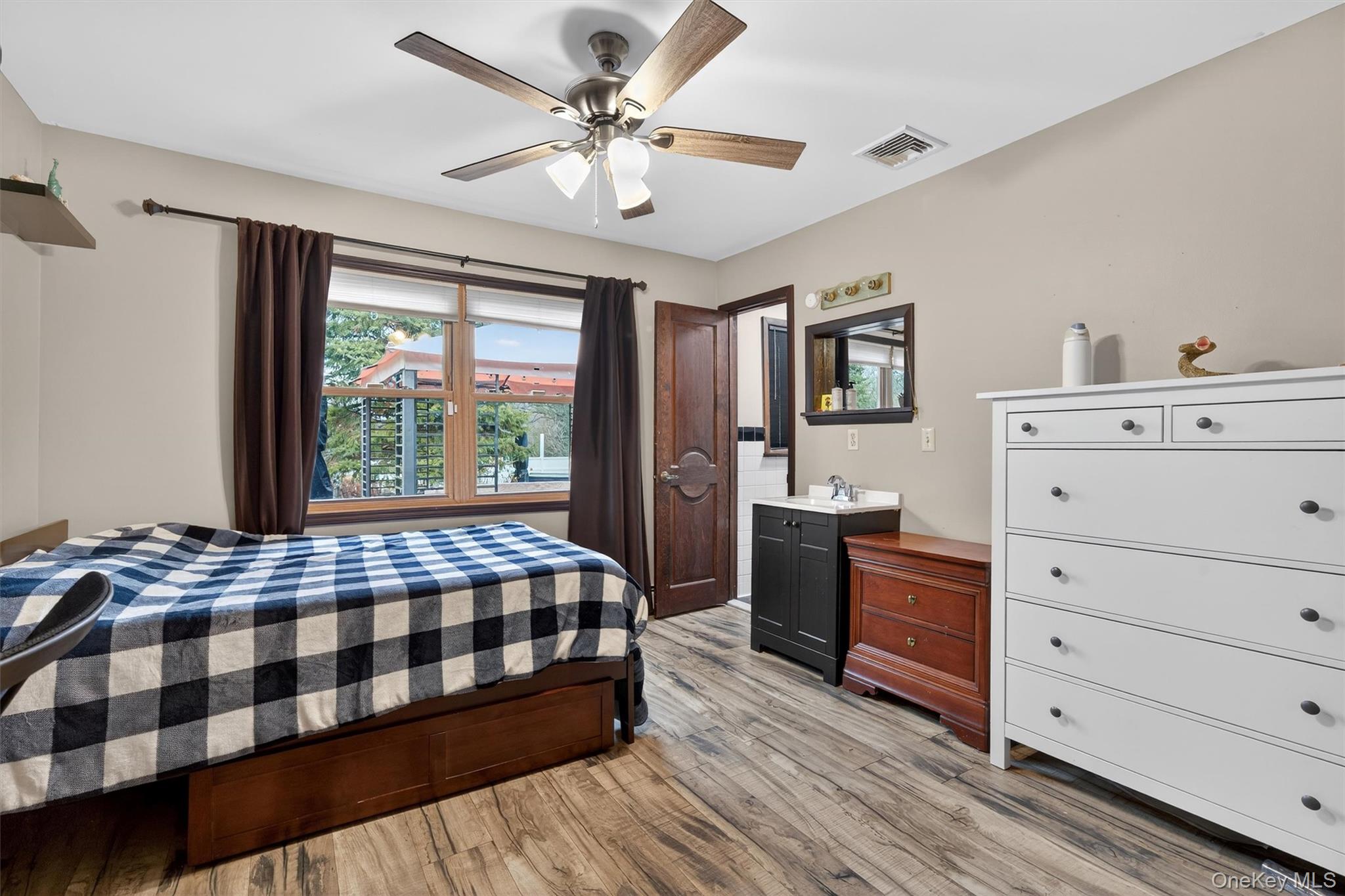 65 Bailey Road, New Hampton, NY 10958