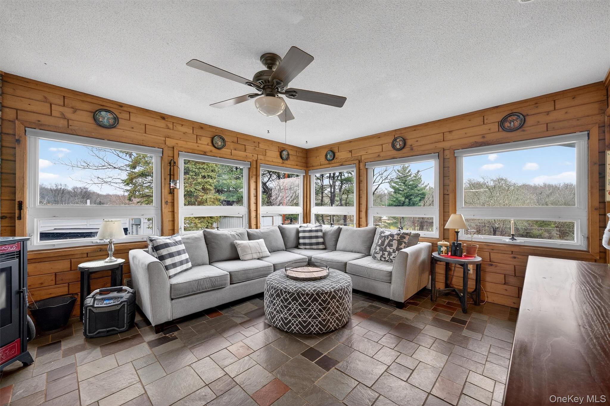 65 Bailey Road, New Hampton, NY 10958