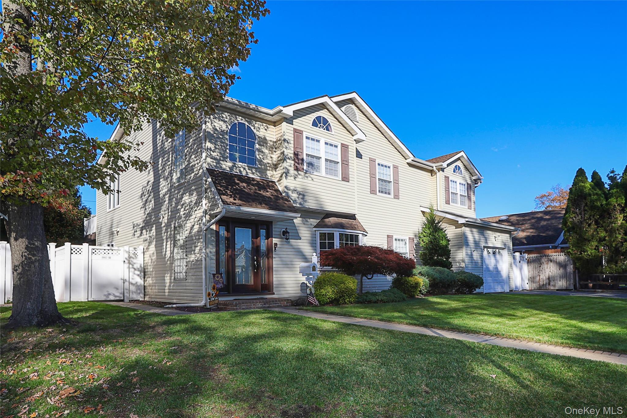 1817 Gardenia Avenue, North Merrick, NY 11566