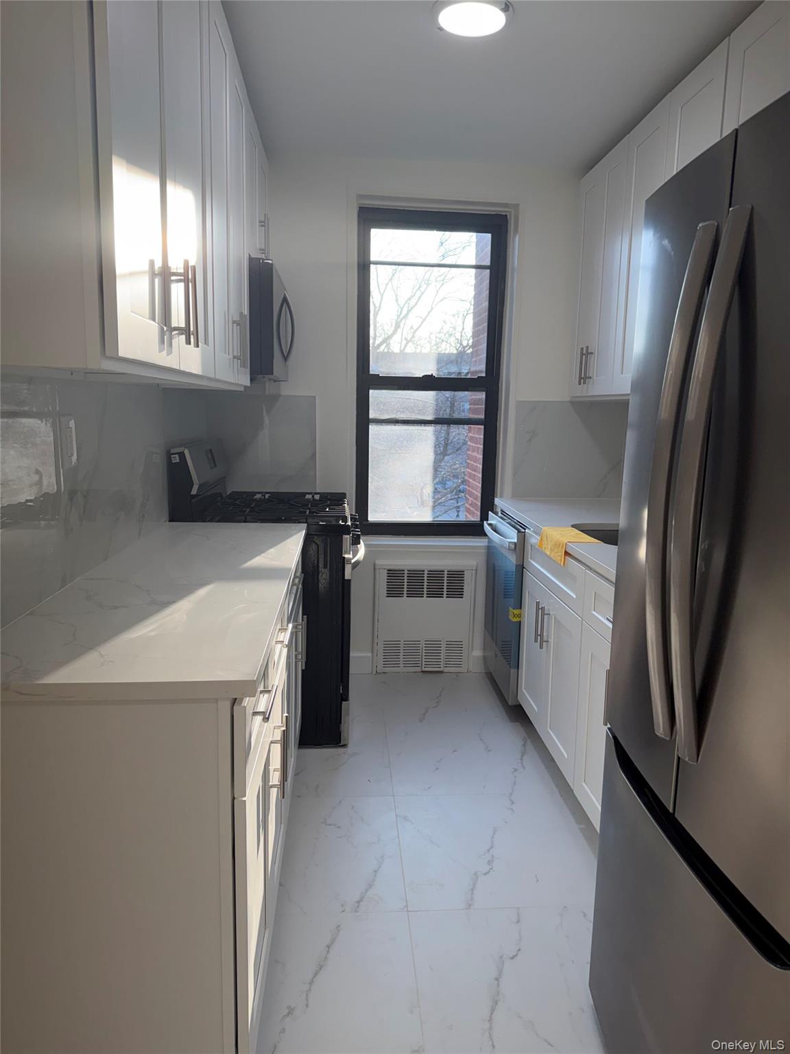 33-04 Junction Blvd # 4p, Jackson Heights, NY 11372