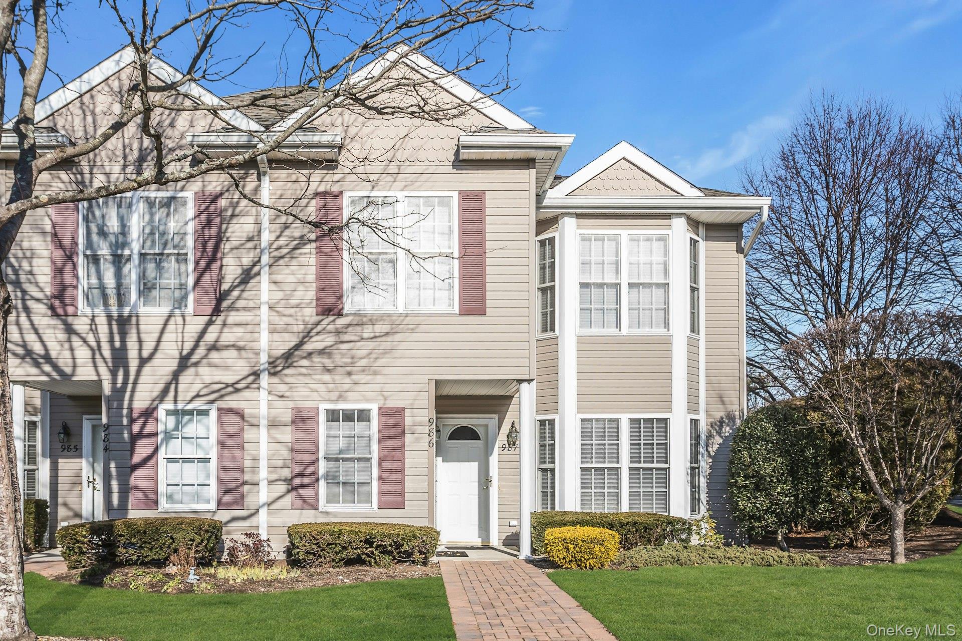 986 Madeira Boulevard, Melville, NY 11747