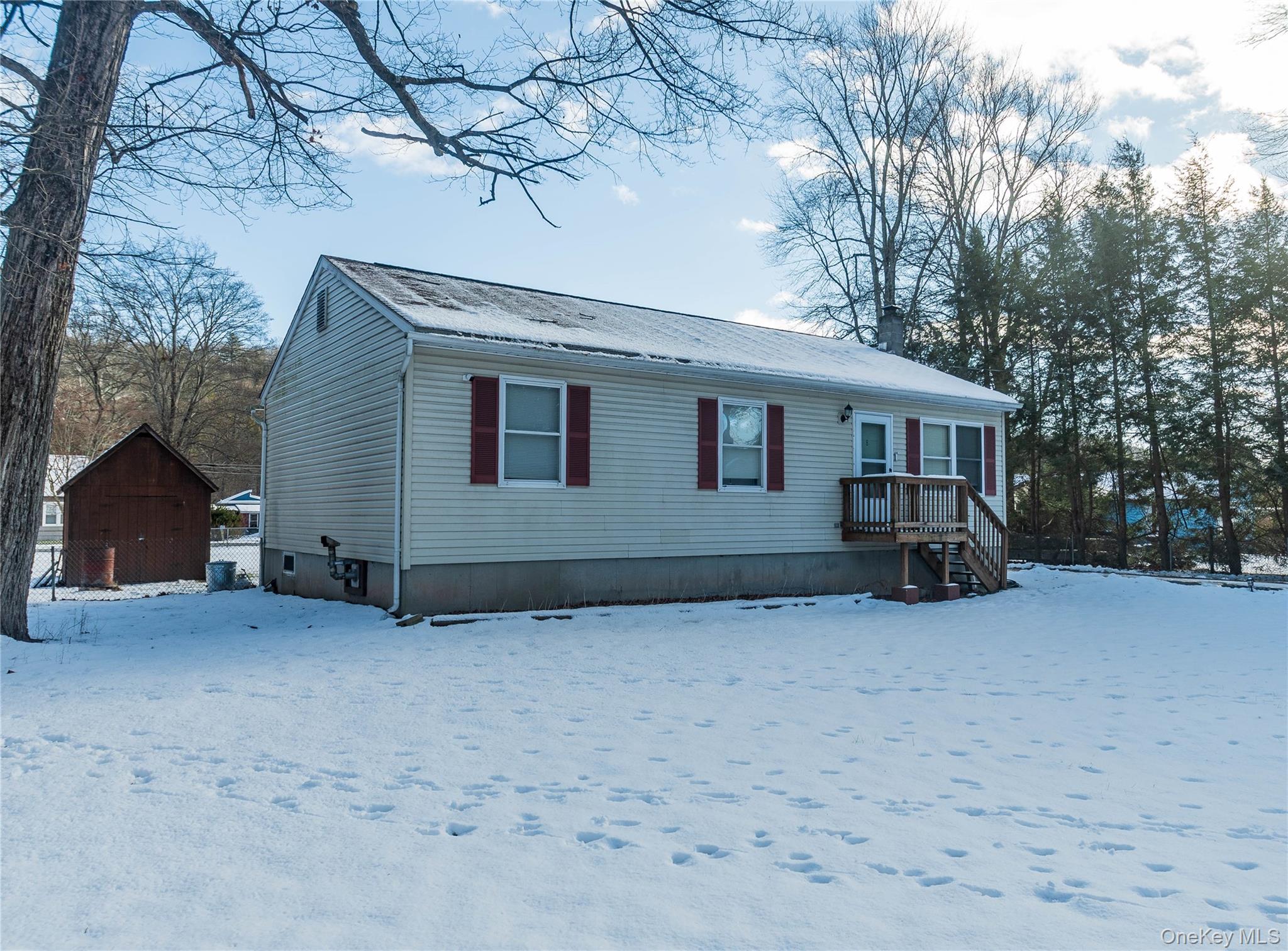 8 Fourth Street, Godeffroy, NY 12729