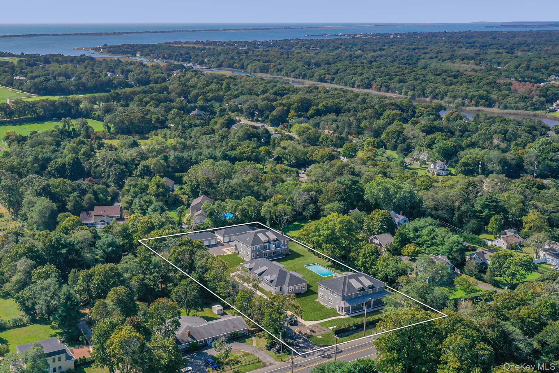 19 Montauk Highway # 2, Westhampton, NY 11977