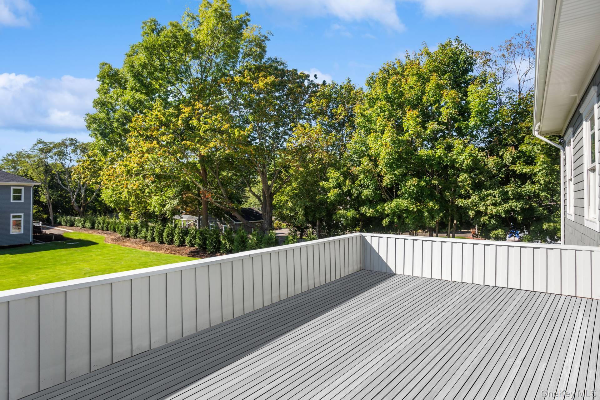 19 Montauk Highway # 2, Westhampton, NY 11977