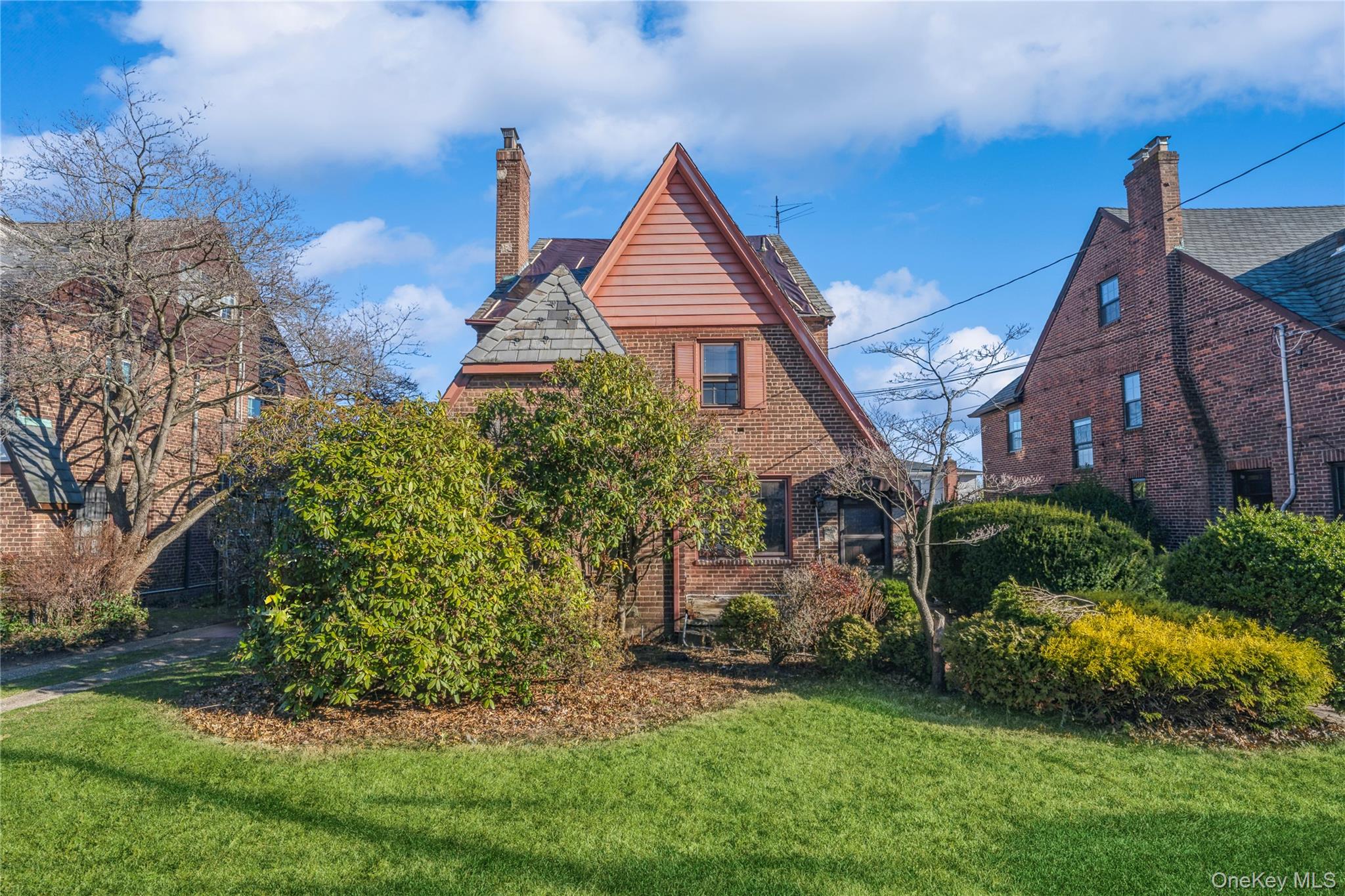 192 Brixton Road S, Garden City, NY 11530