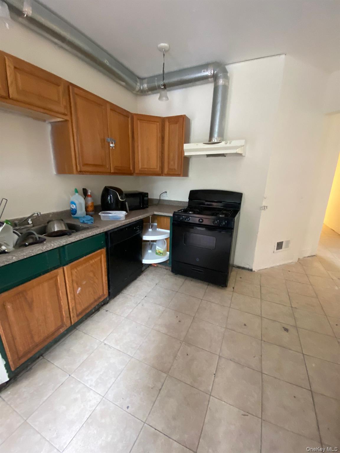 211 main Street, Oneonta, NY 13820