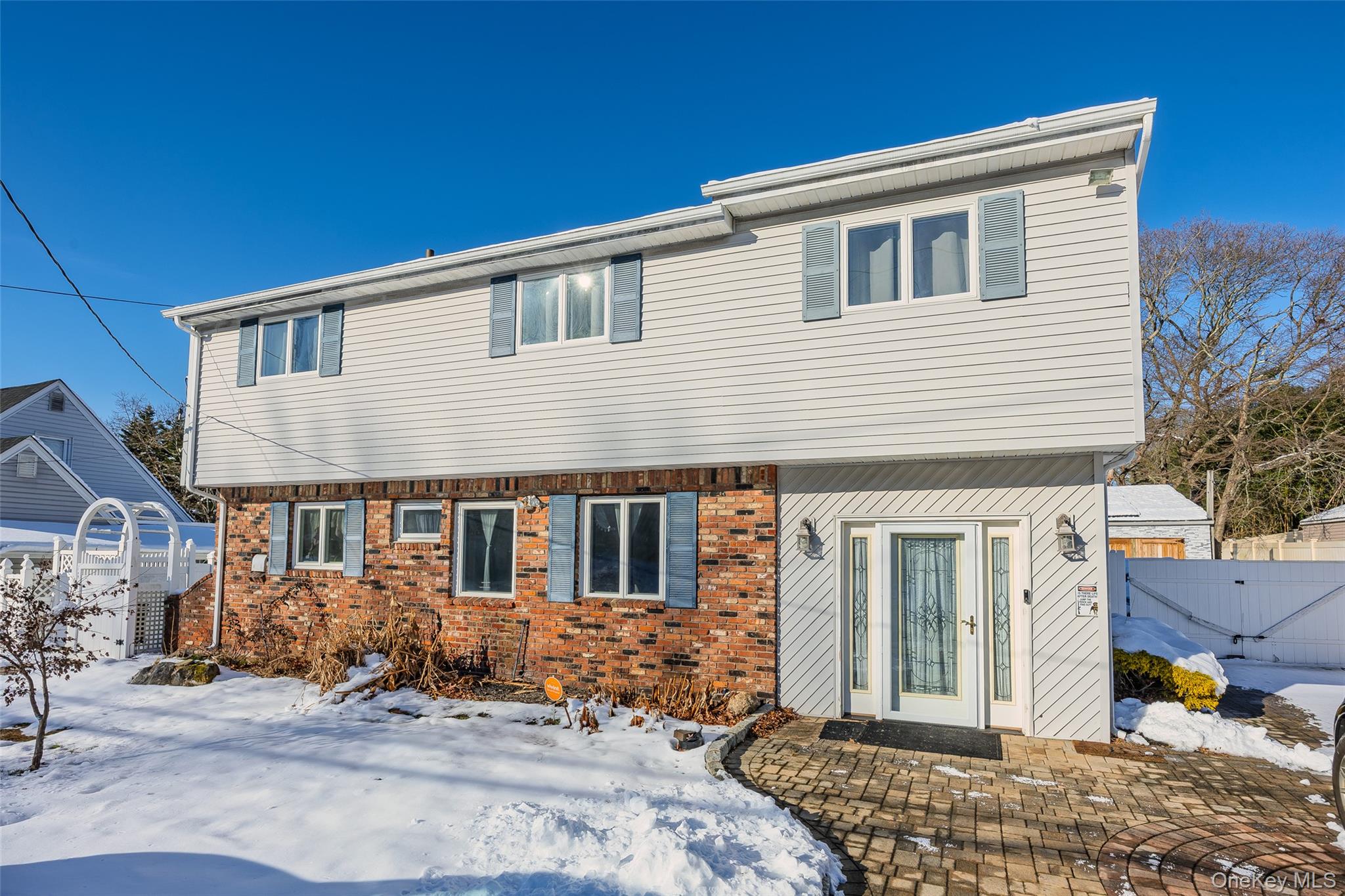 5 Joy Road, Selden, NY 11784