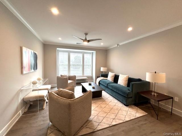 75 Circle Drive # 89-207, Central Islip, NY 11722