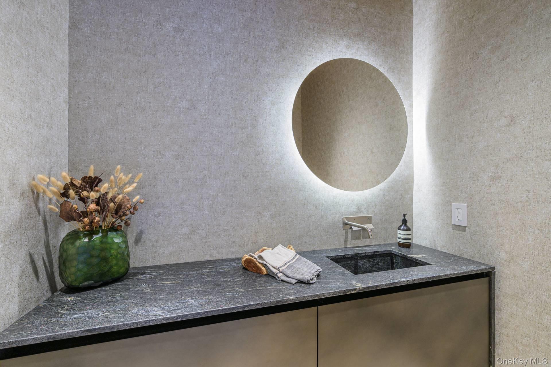 41 Eastway Drive, Southampton, NY 11968