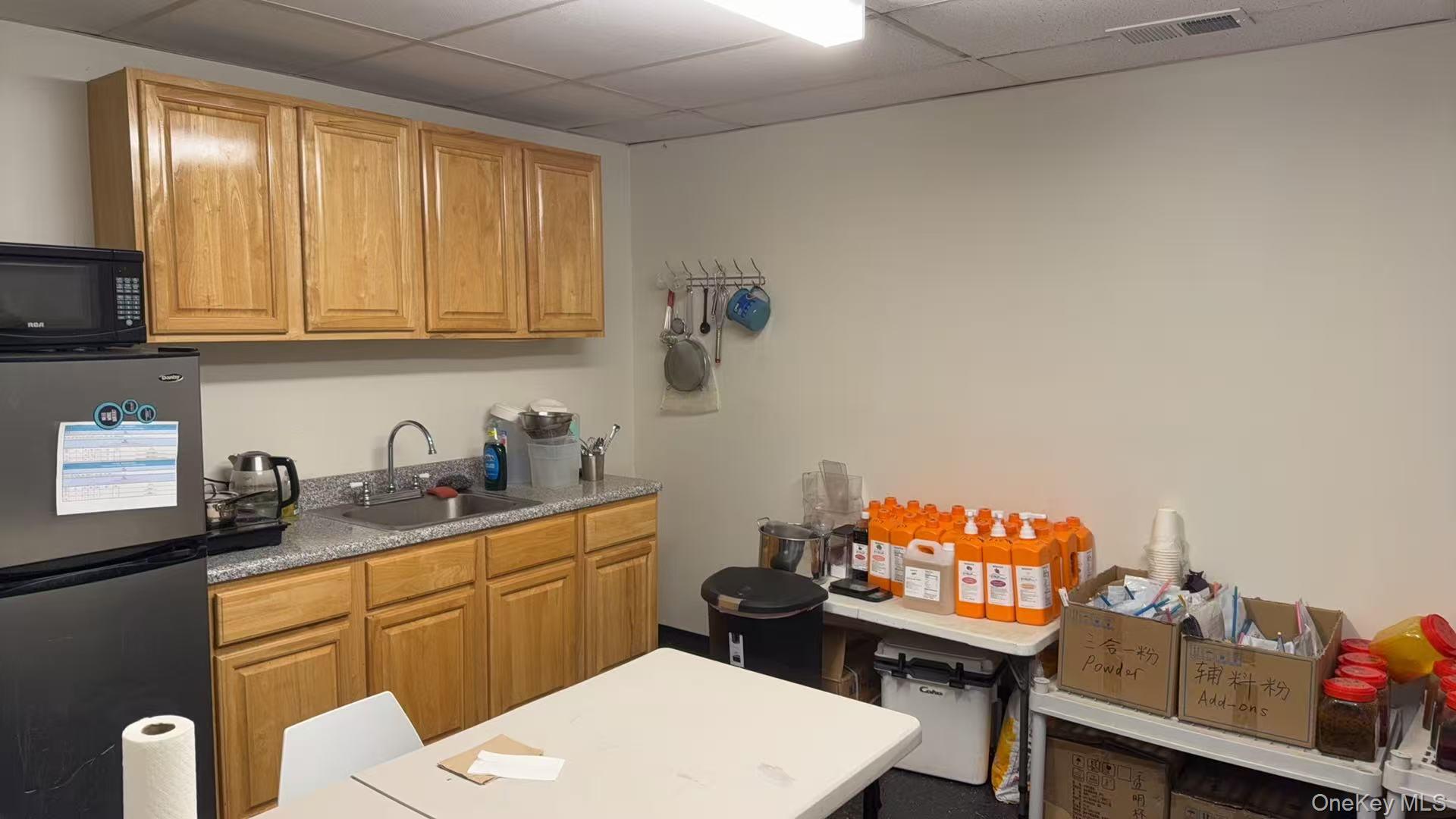 350B Great Neck Rd, Farmingdale, NY 11735