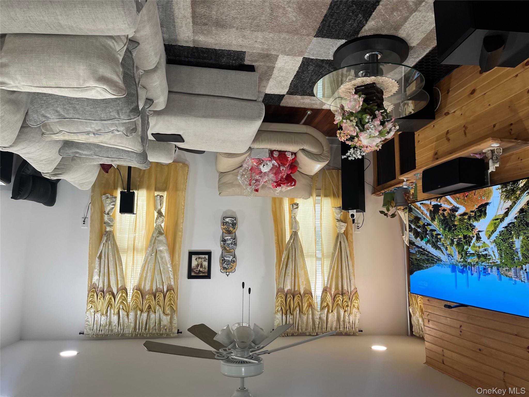 149 W Kingsbridge Road, Mount Vernon, NY 10550