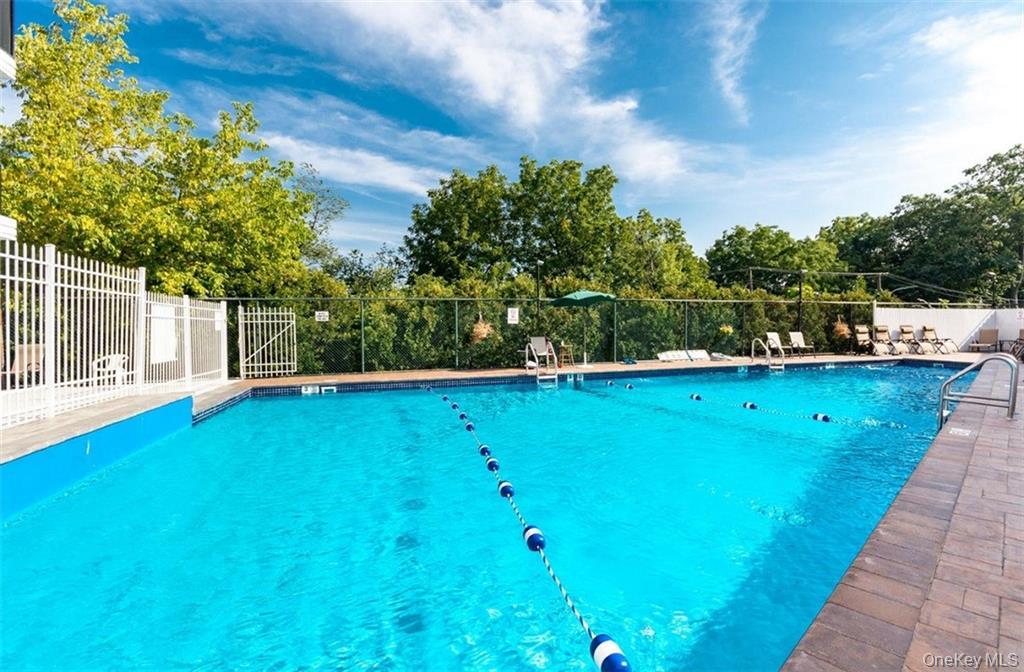 2 Bronxville Road # 8D, Bronxville, NY 10708