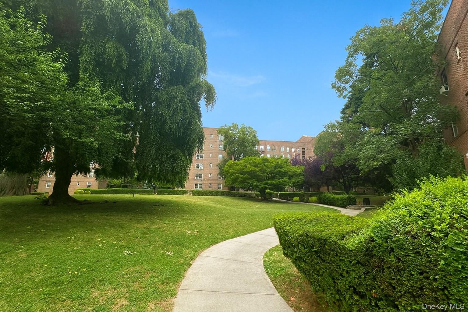 147 37 38th Avenue # C61, Flushing, NY 11354