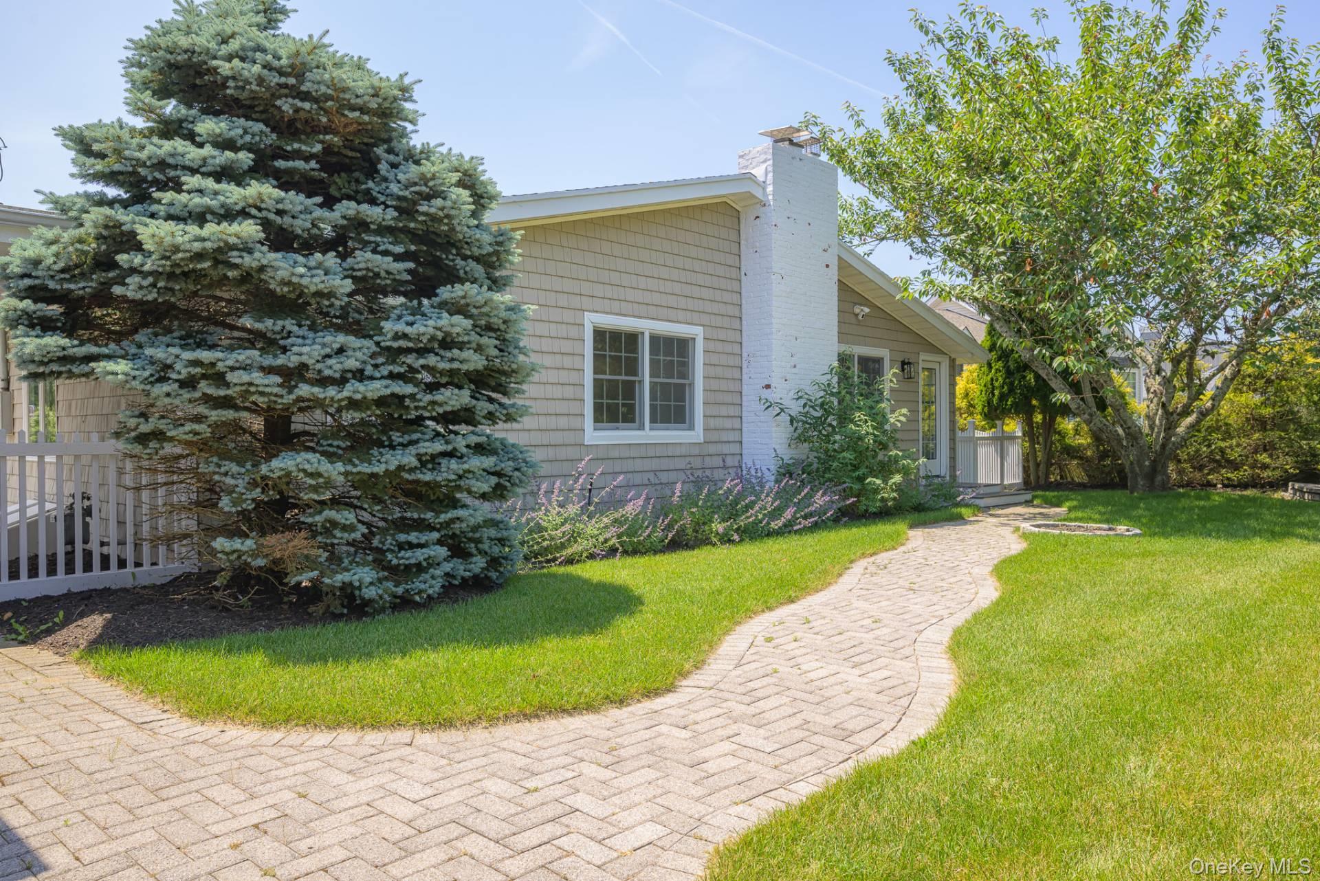 14 Landing Lane, Southampton, NY 11968