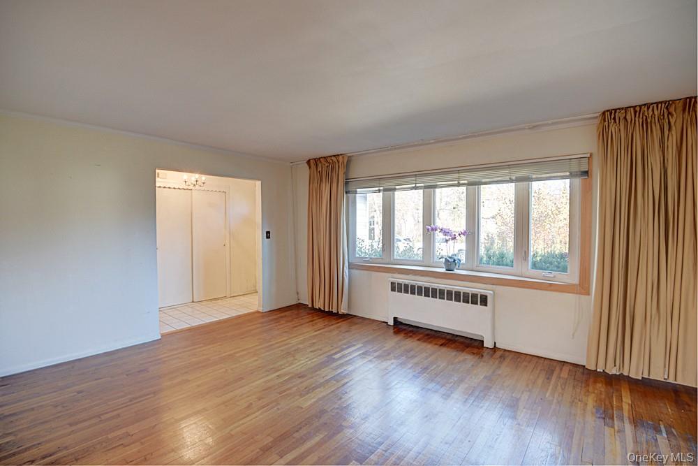 81 Hausch Boulevard, Roosevelt, NY 11575