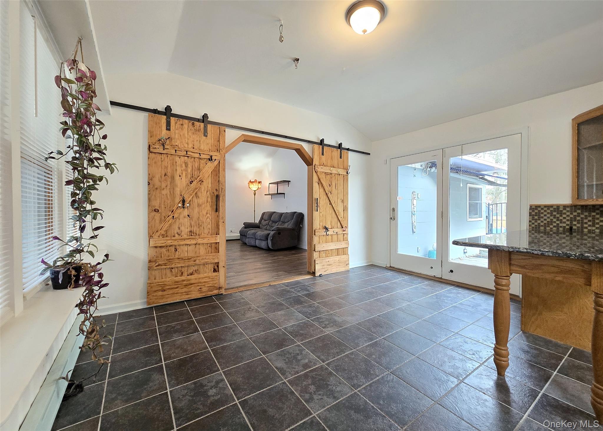 27 Forest Trail, Ridge, NY 11961