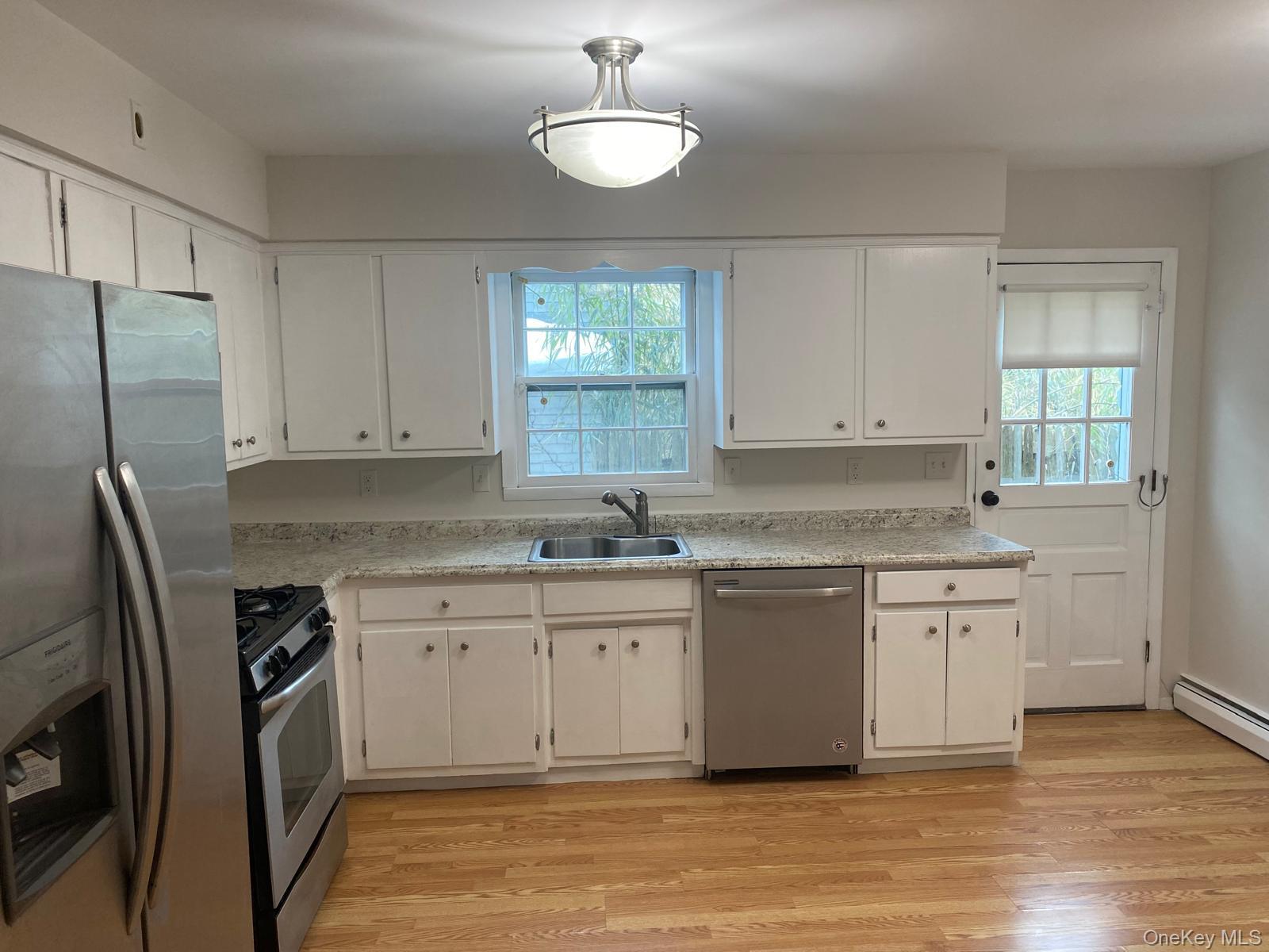 100 Kings Avenue, Atlantic Beach, NY 11509