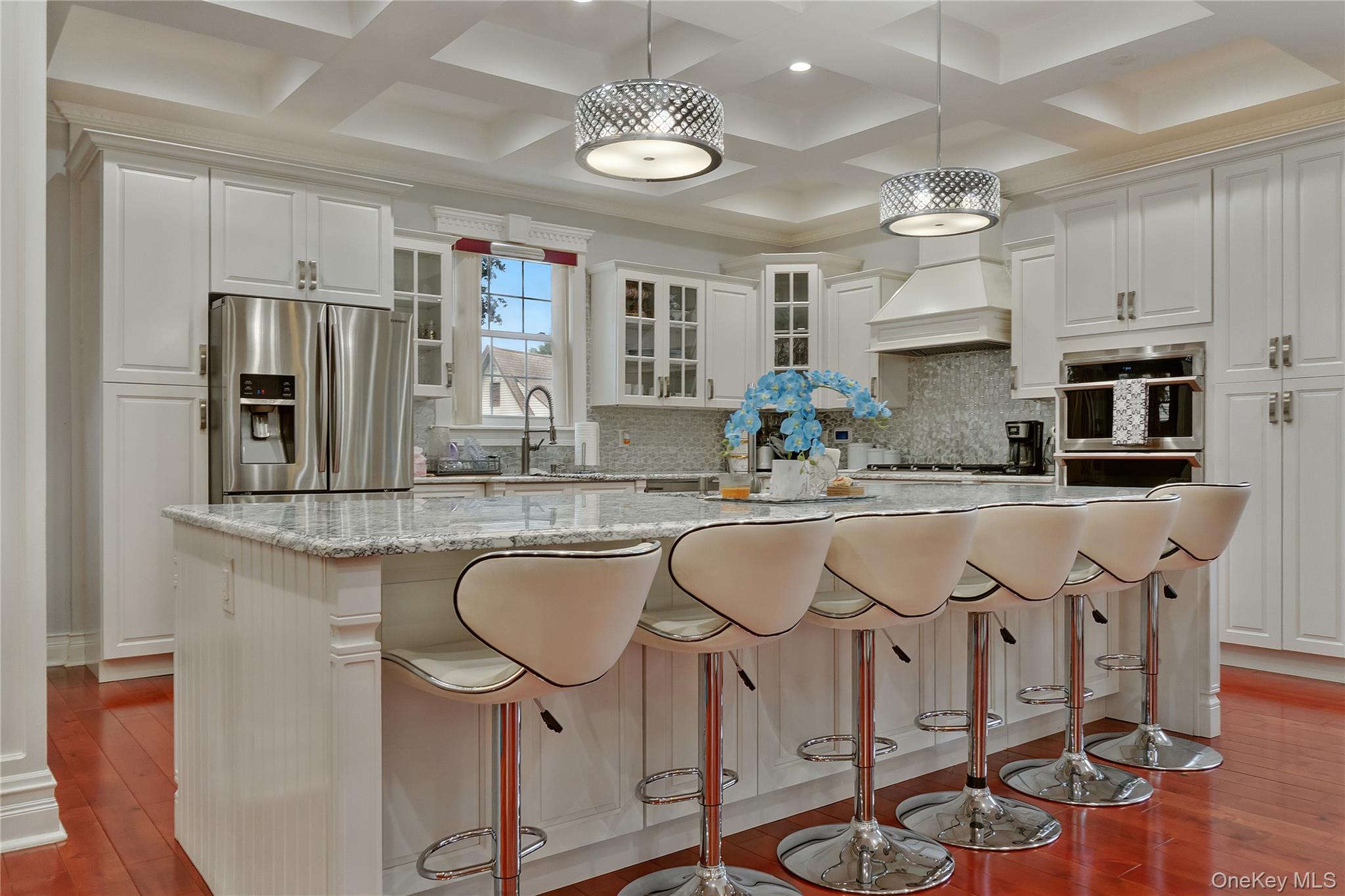 19319 109th Road, Saint Albans, NY 11412