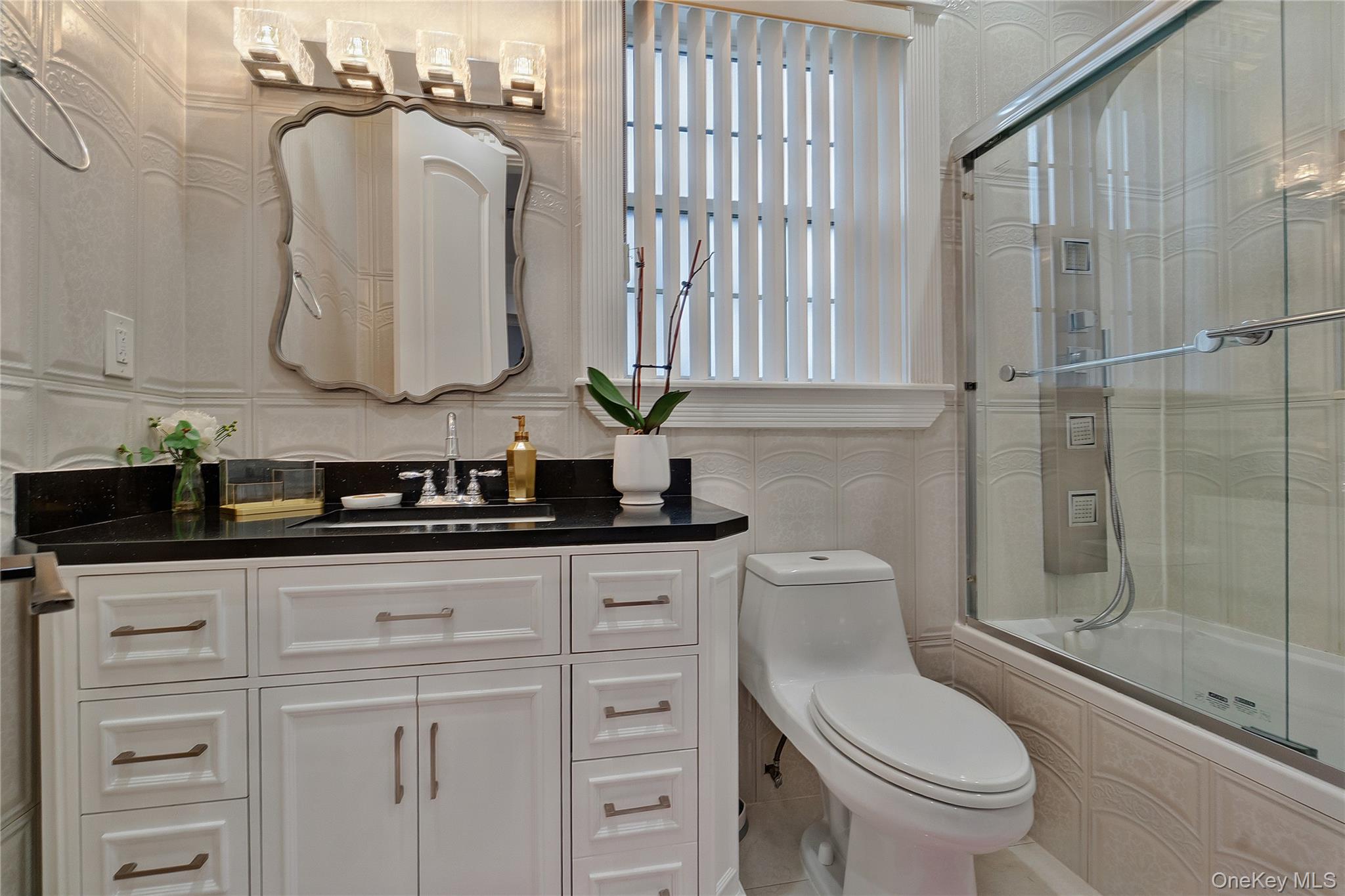 19319 109th Road, Saint Albans, NY 11412