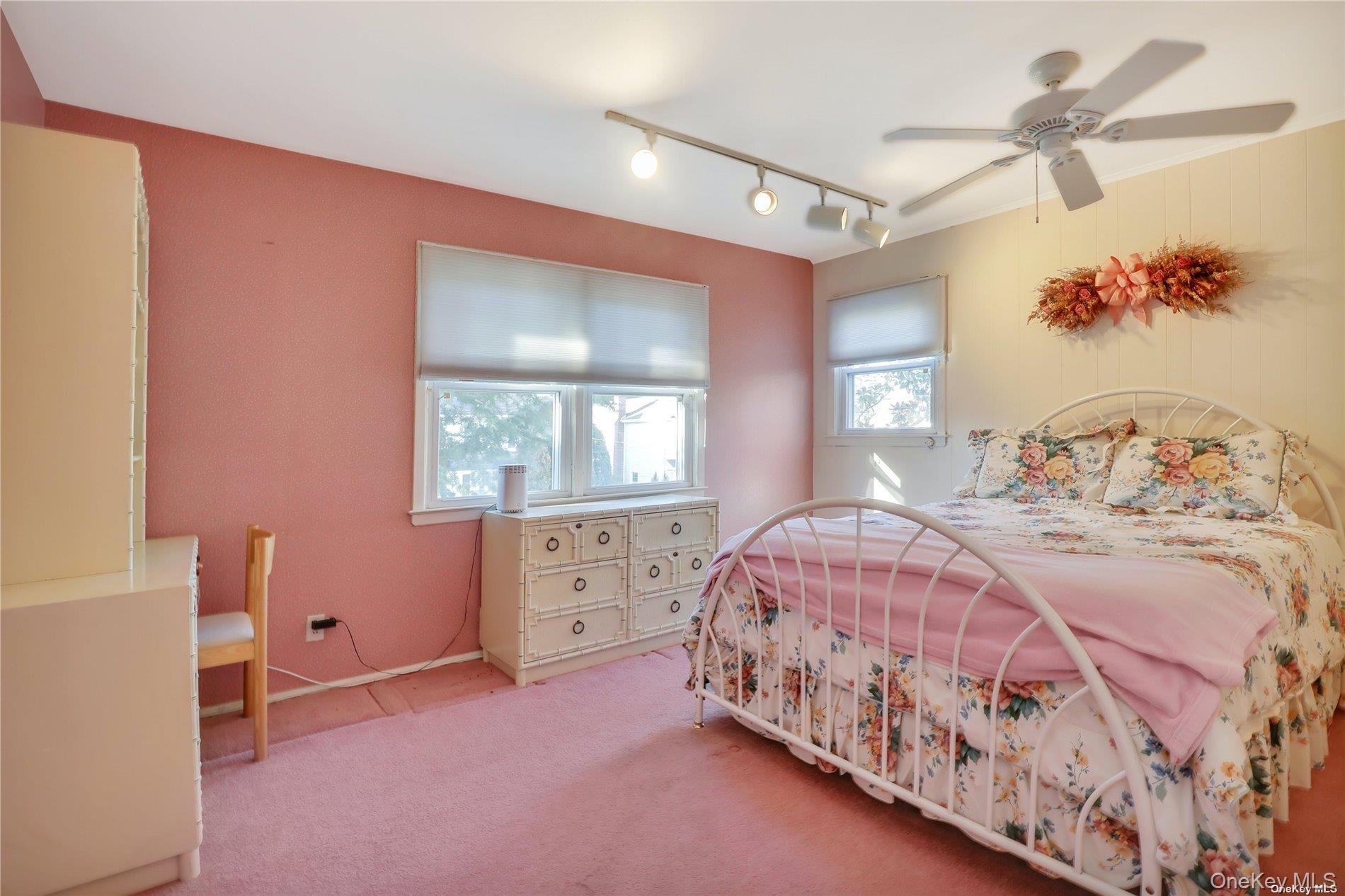 220 Jackson Place, Hewlett, NY 11557