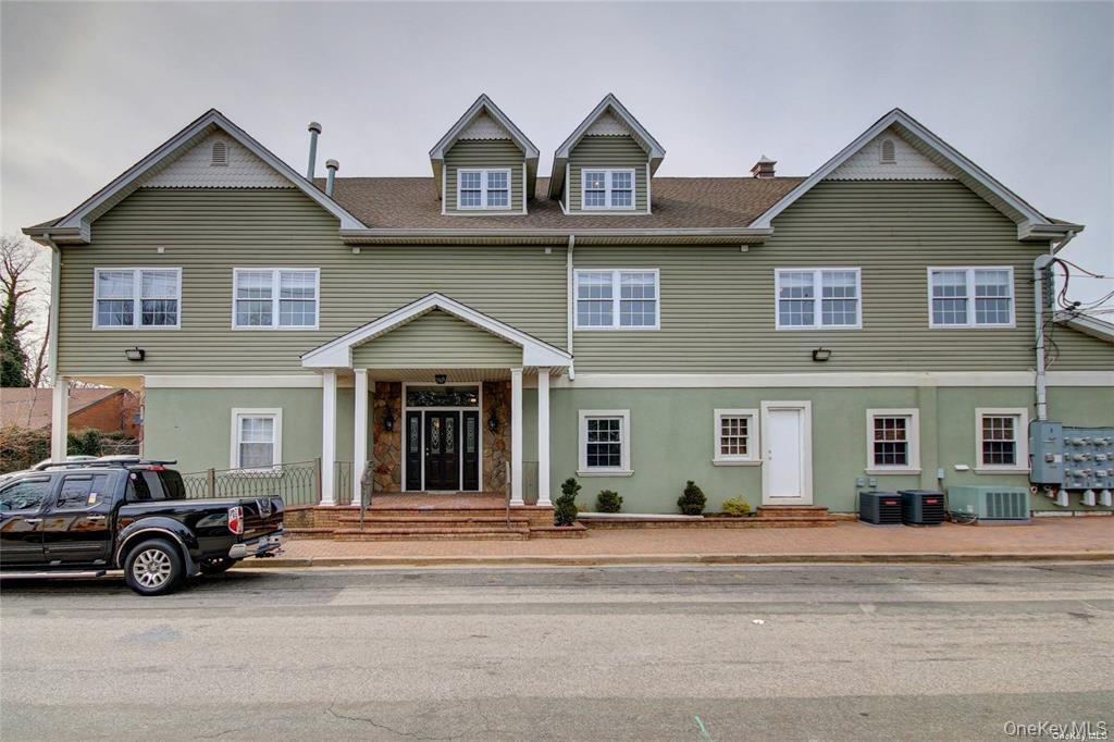 5720 Old Sunrise Highway, Massapequa, NY 11758