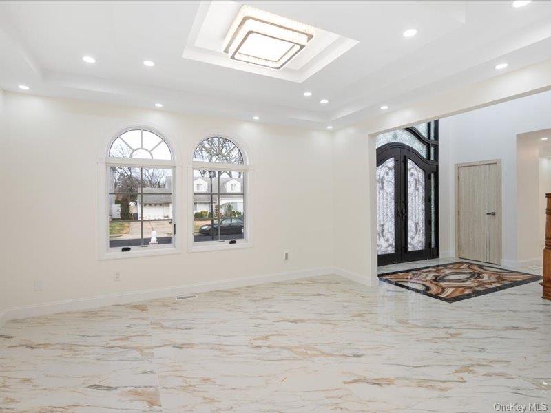 1247 Ixworth Road, Valley Stream, NY 11580