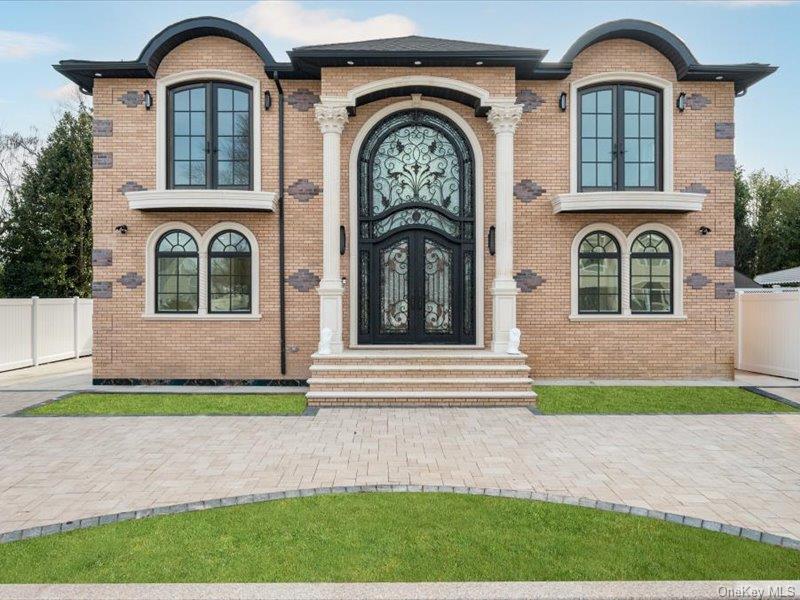 1247 Ixworth Road, Valley Stream, NY 11580