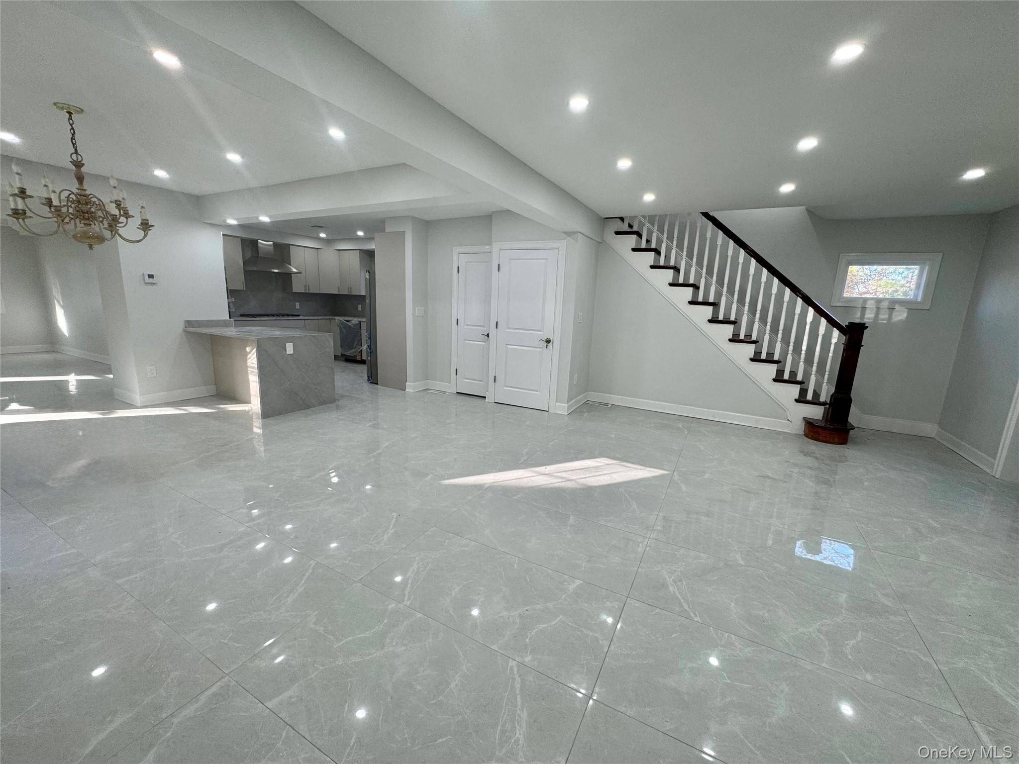 32 Berkshire Road, Great Neck, NY 11023