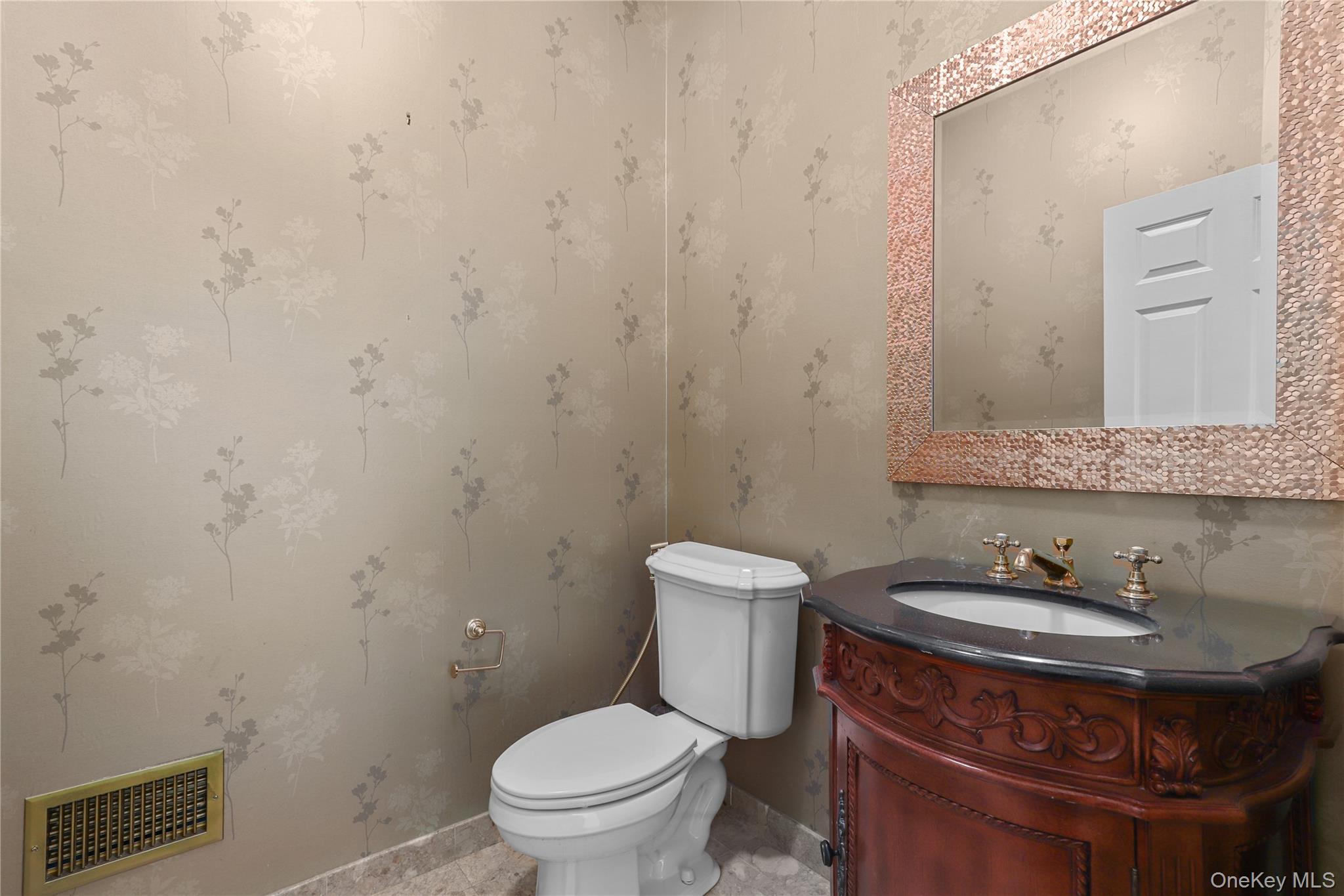 18 Shelley Lane, West Harrison, NY 10604