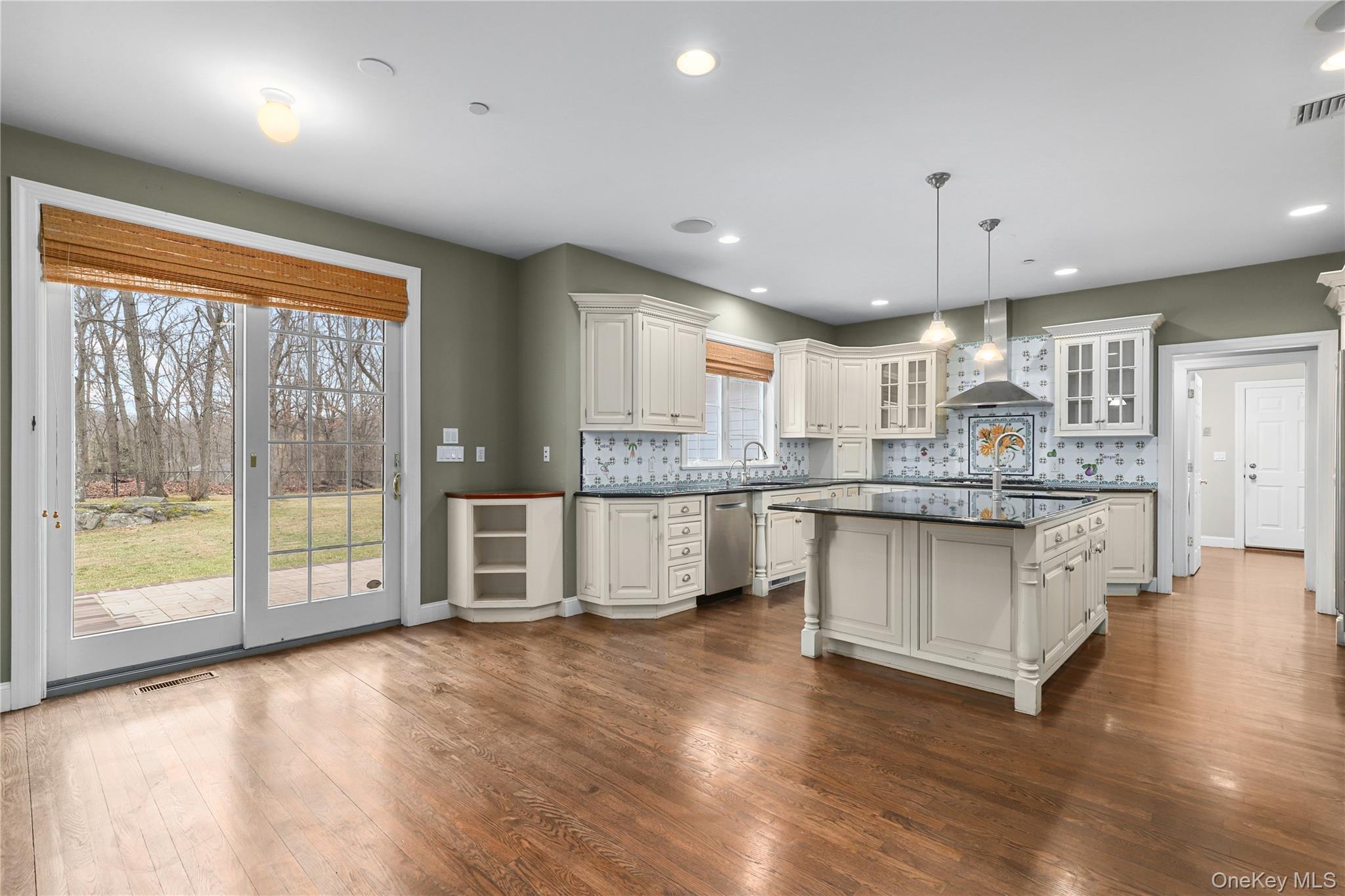 18 Shelley Lane, West Harrison, NY 10604