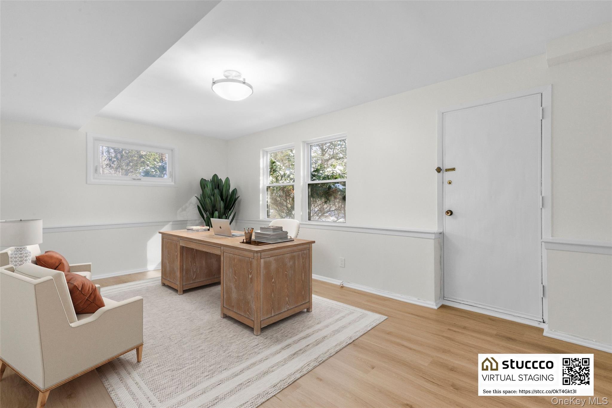 25 Wood Hollow Lane, New Rochelle, NY 10804