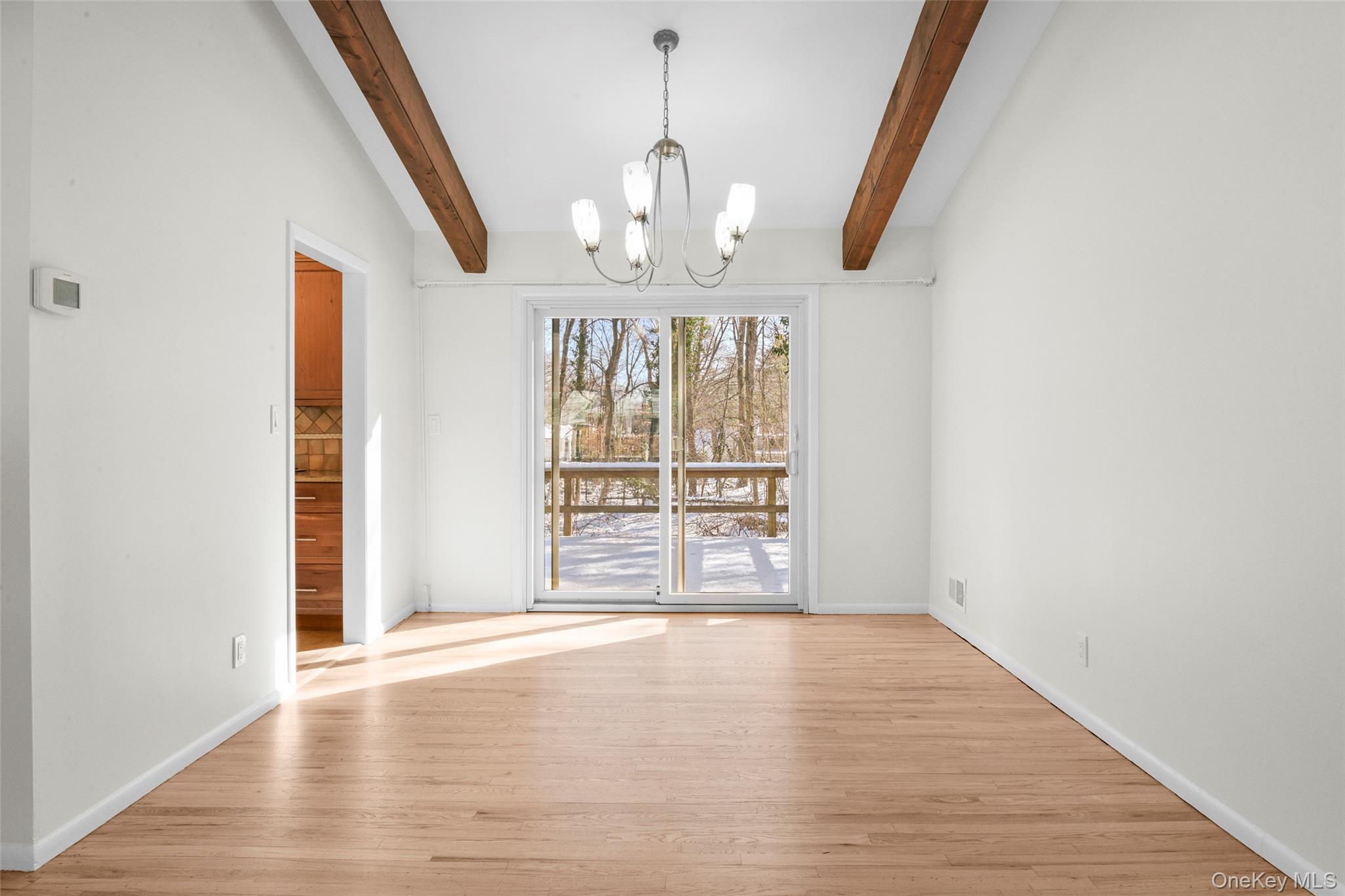 25 Wood Hollow Lane, New Rochelle, NY 10804