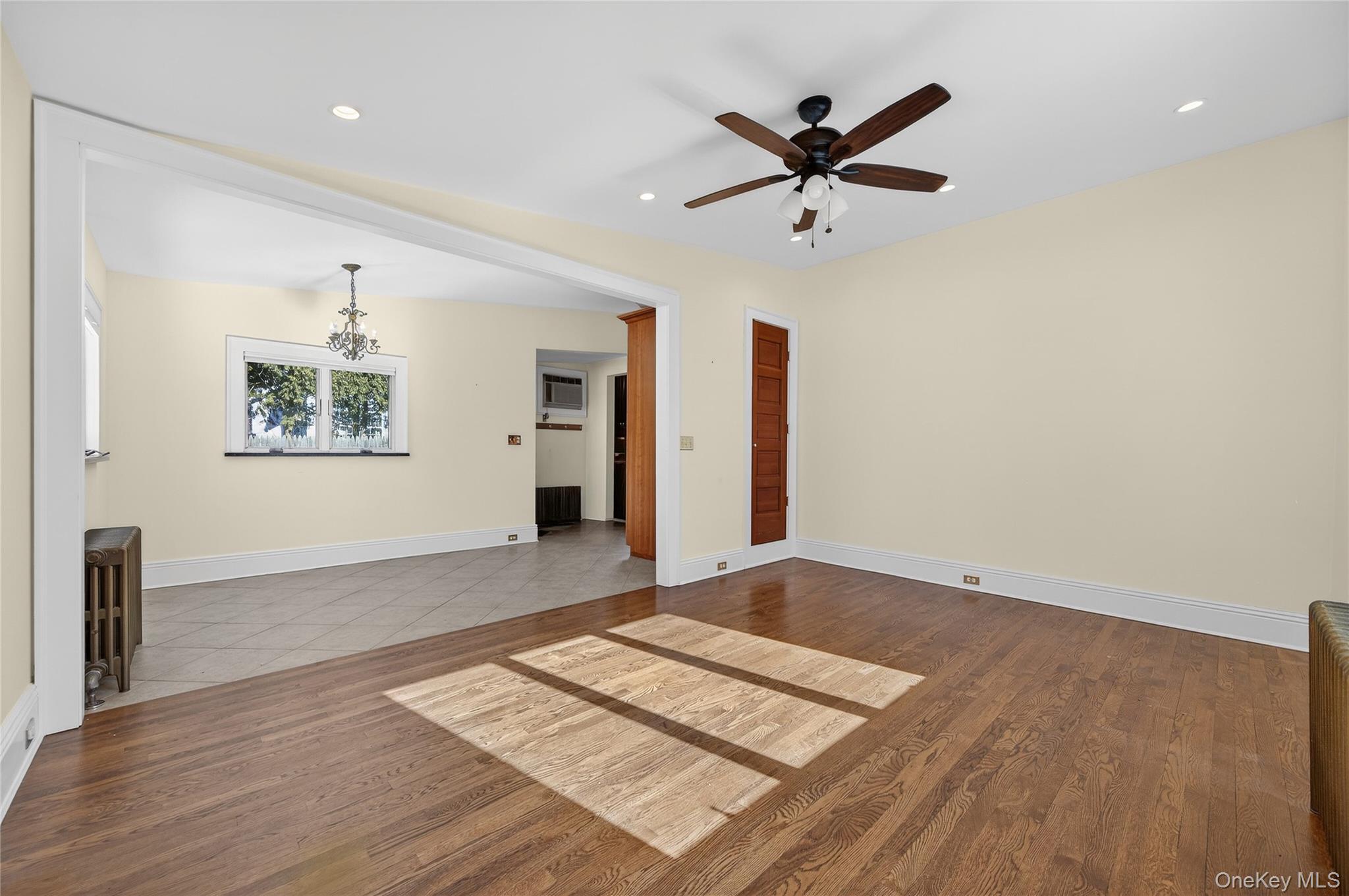 35 Birch Street, Locust Valley, NY 11560