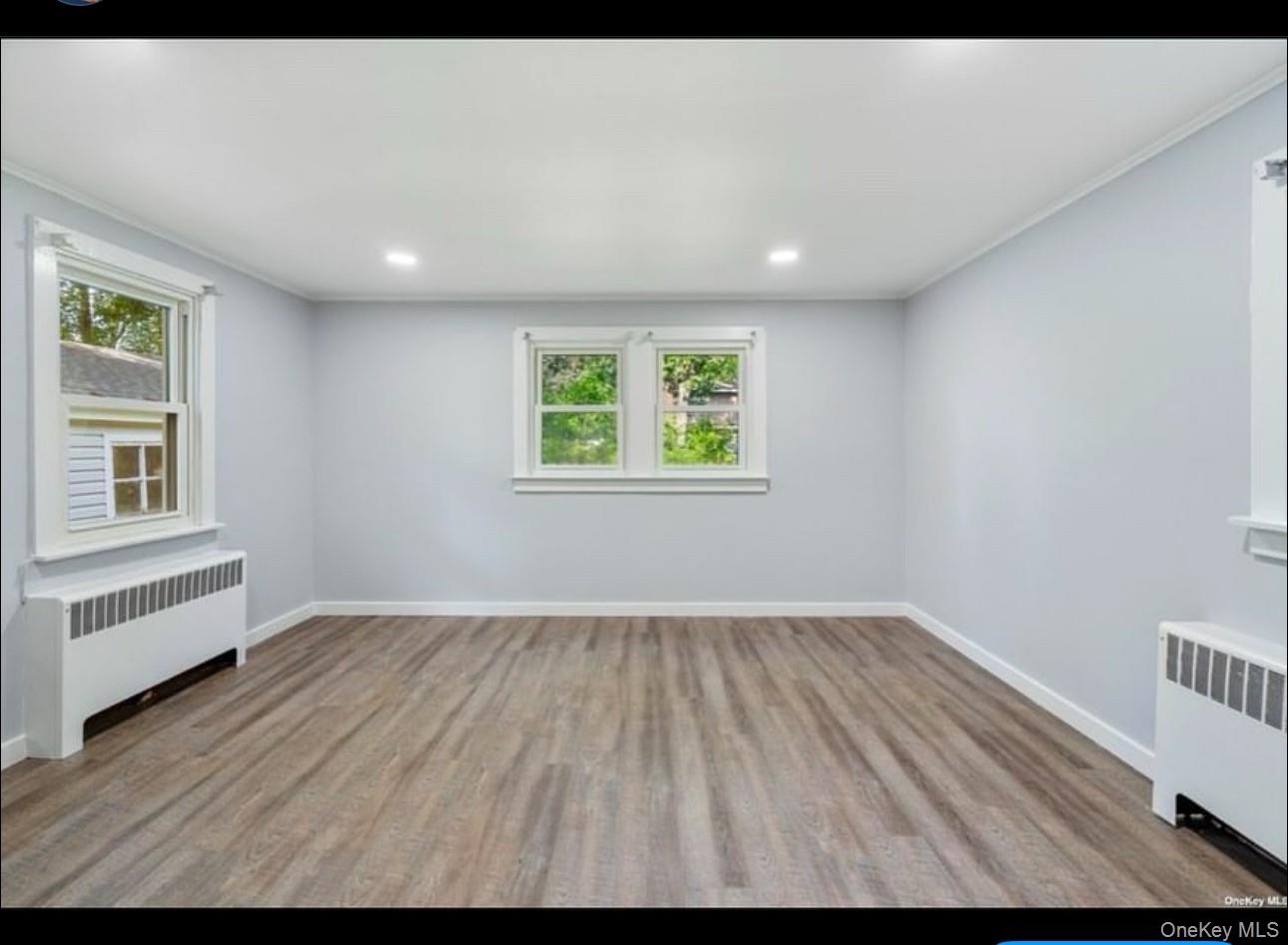 4 Oak Lane, Coram, NY 11727