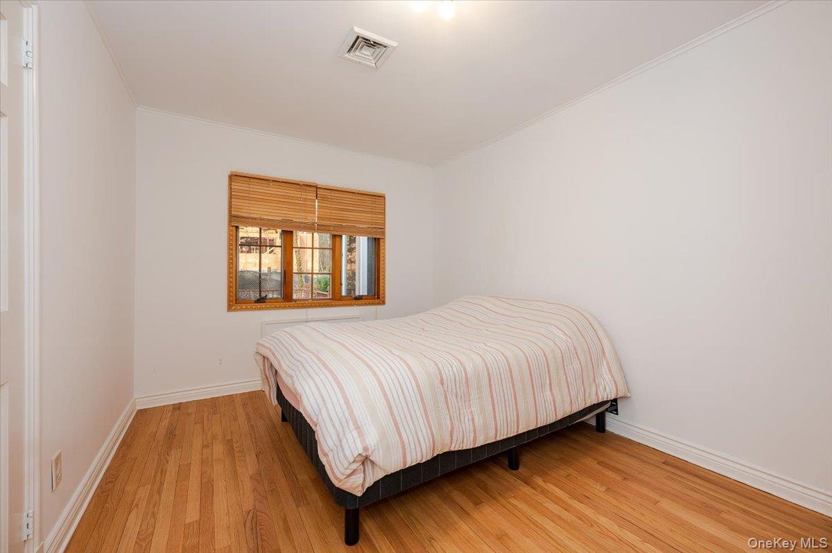 18 Locust Drive, Great Neck, NY 11021