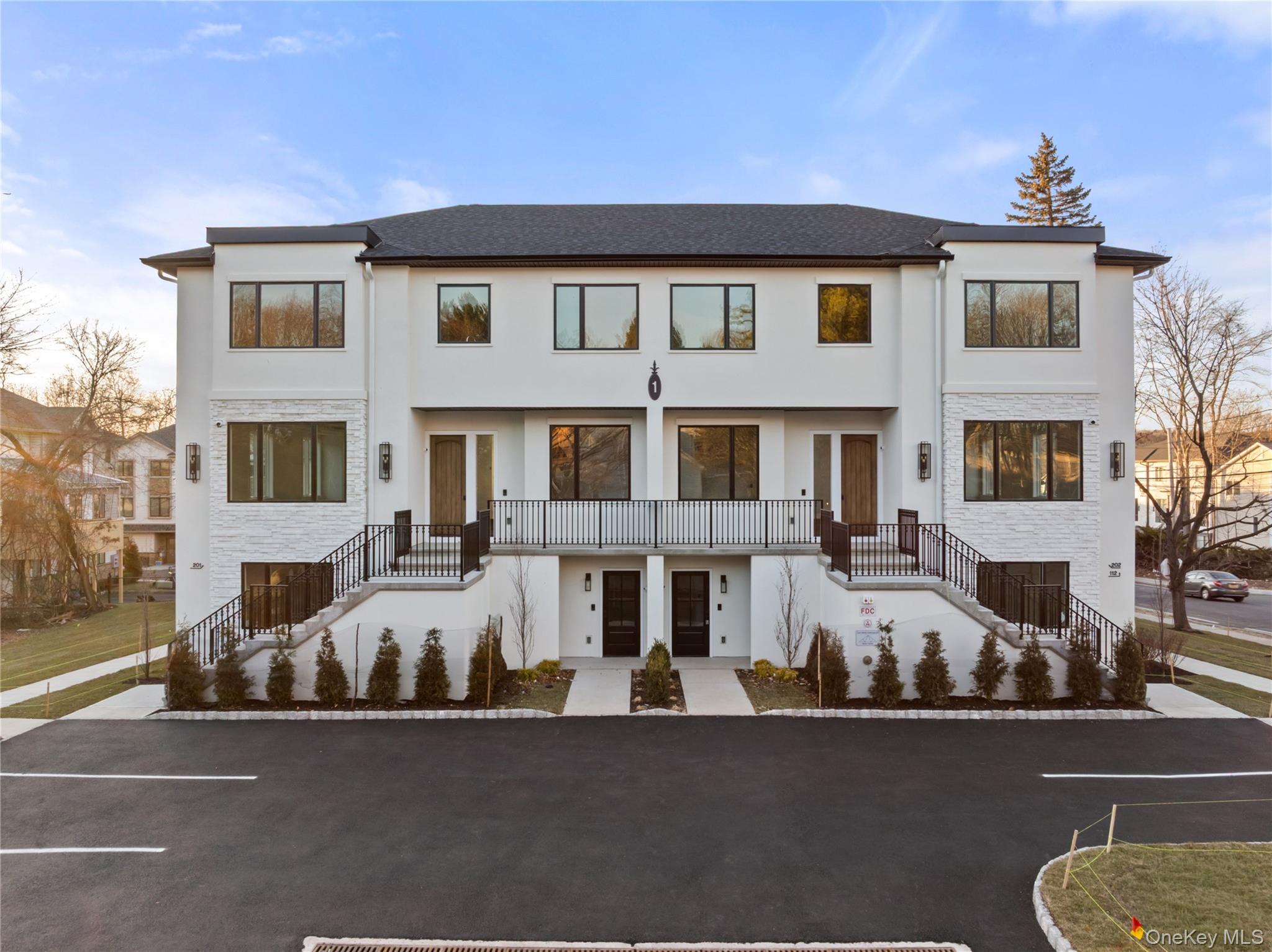 1 Dykstras Way W # 202, Monsey, NY 10952